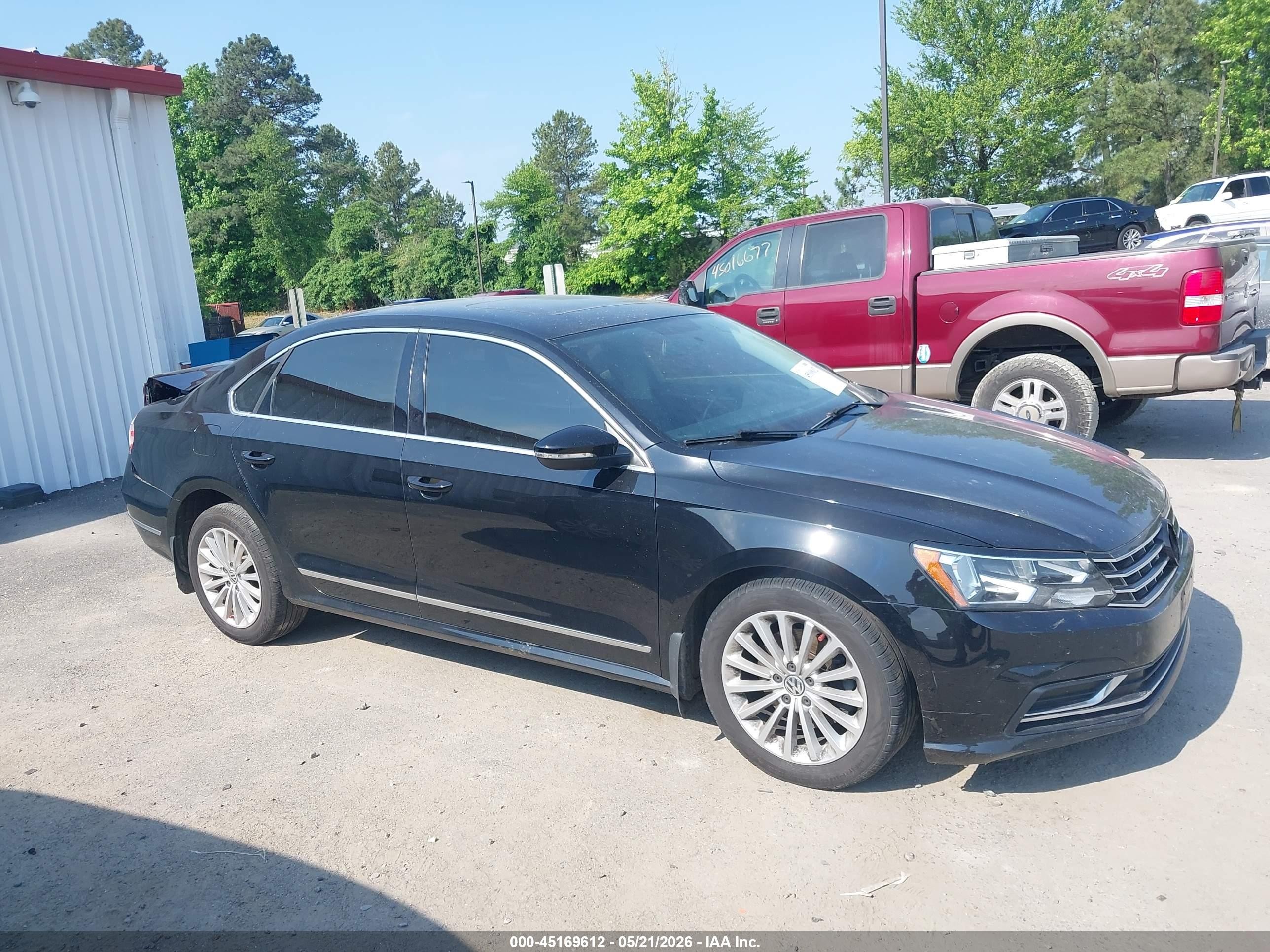 2016 Volkswagen Passat 1.8t Se Черный vin: 1VWBT7A37GC037246
