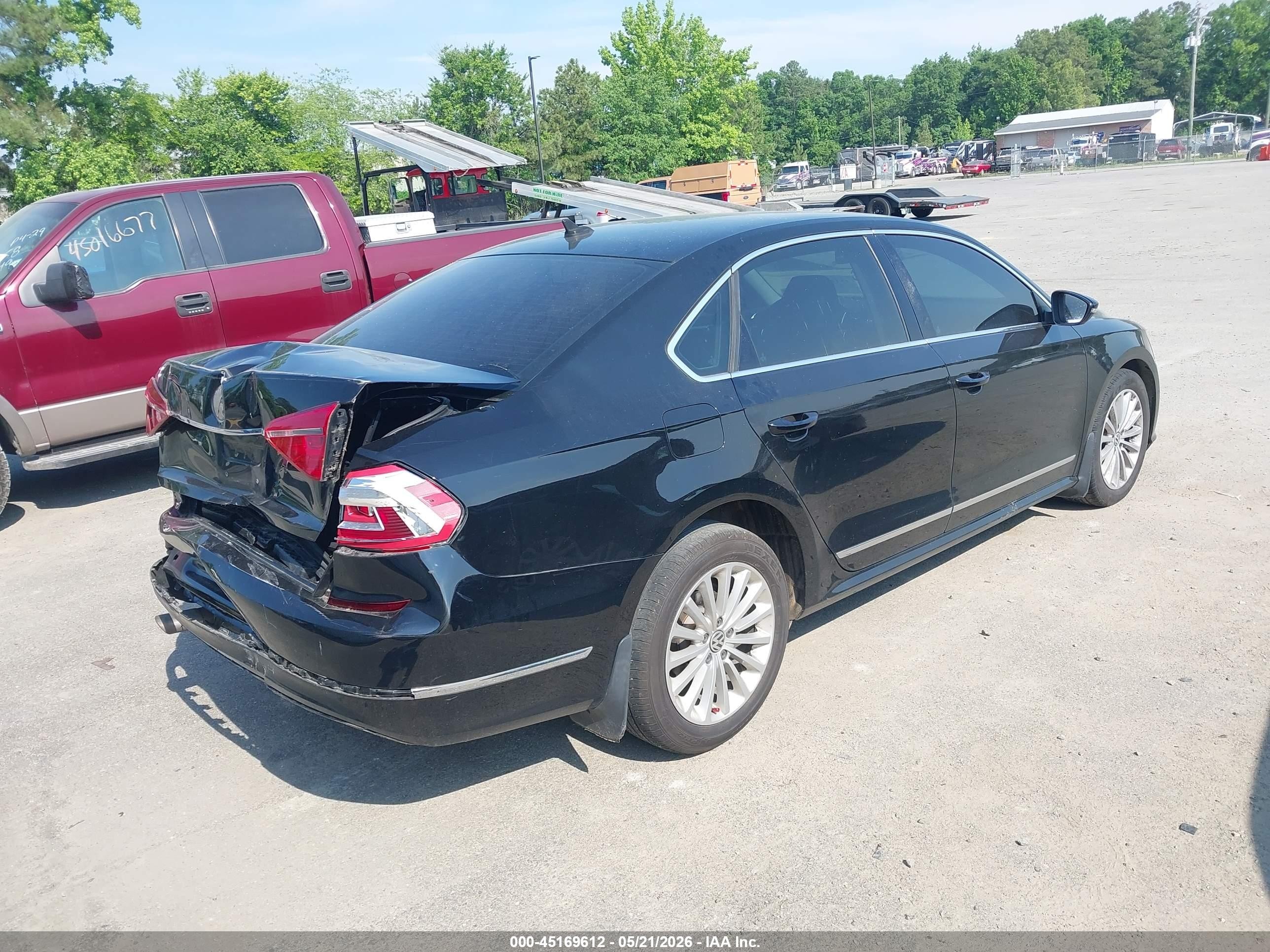 2016 Volkswagen Passat 1.8t Se Черный vin: 1VWBT7A37GC037246