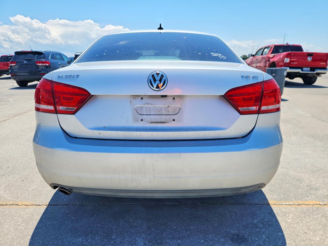 2014 Volkswagen Passat Se Silver vin: 1VWBT7A38EC075047