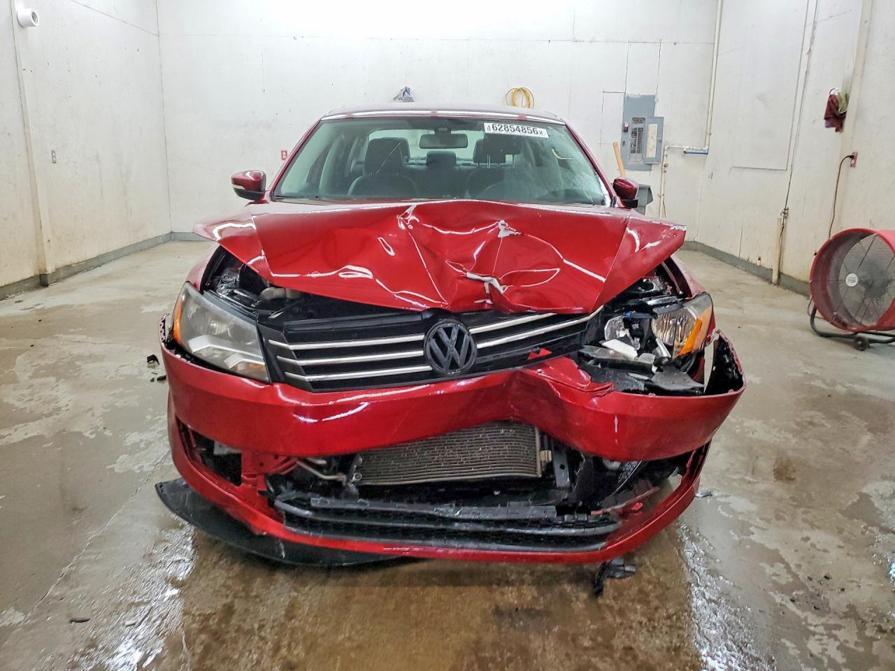 2015 Volkswagen Passat Se Red vin: 1VWBT7A38FC026125