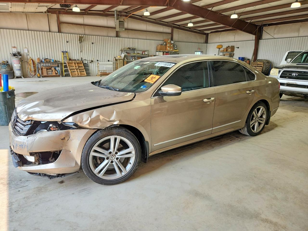 1VWBT7A38FC033561