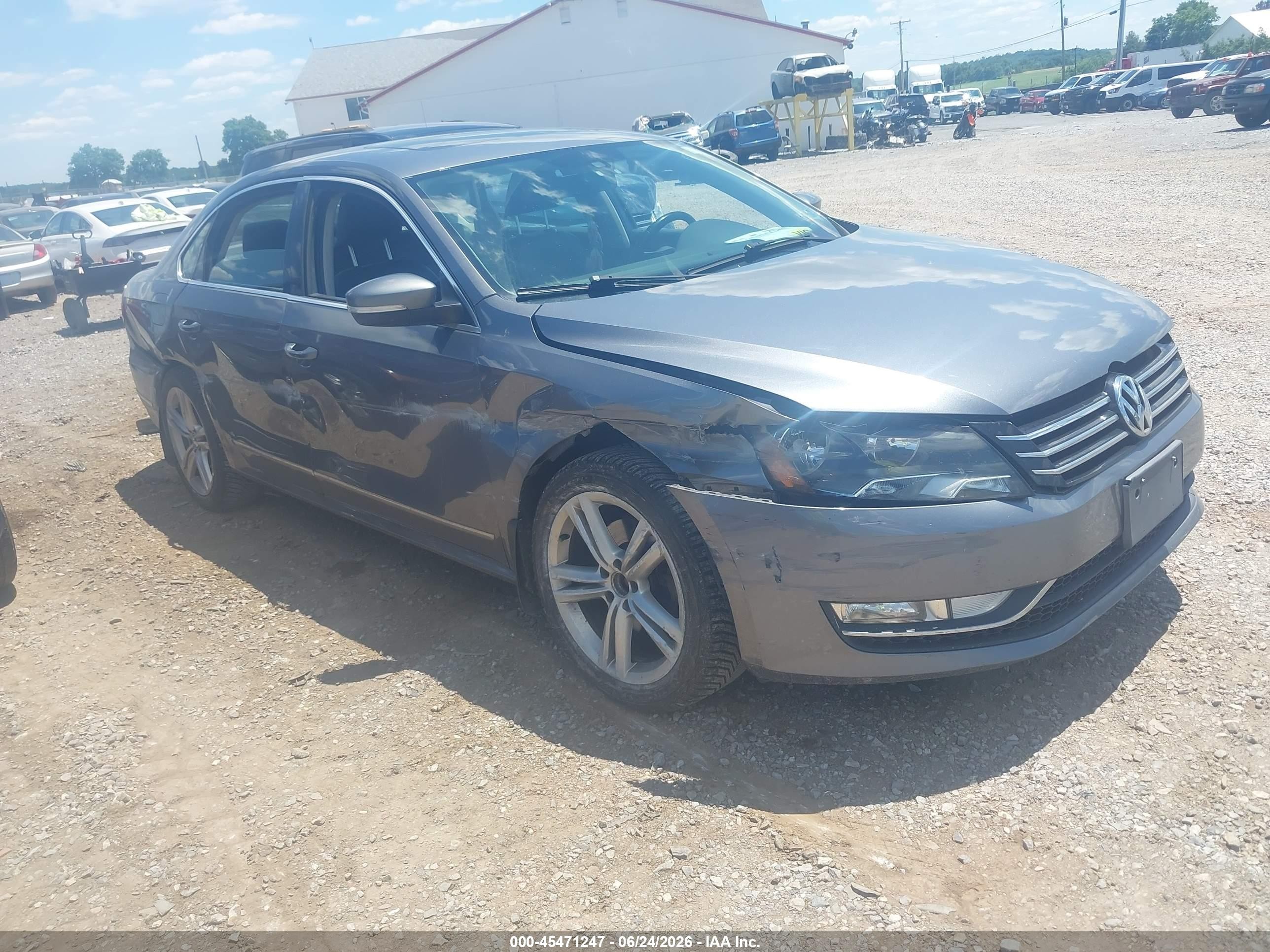 1VWBT7A38FC033995