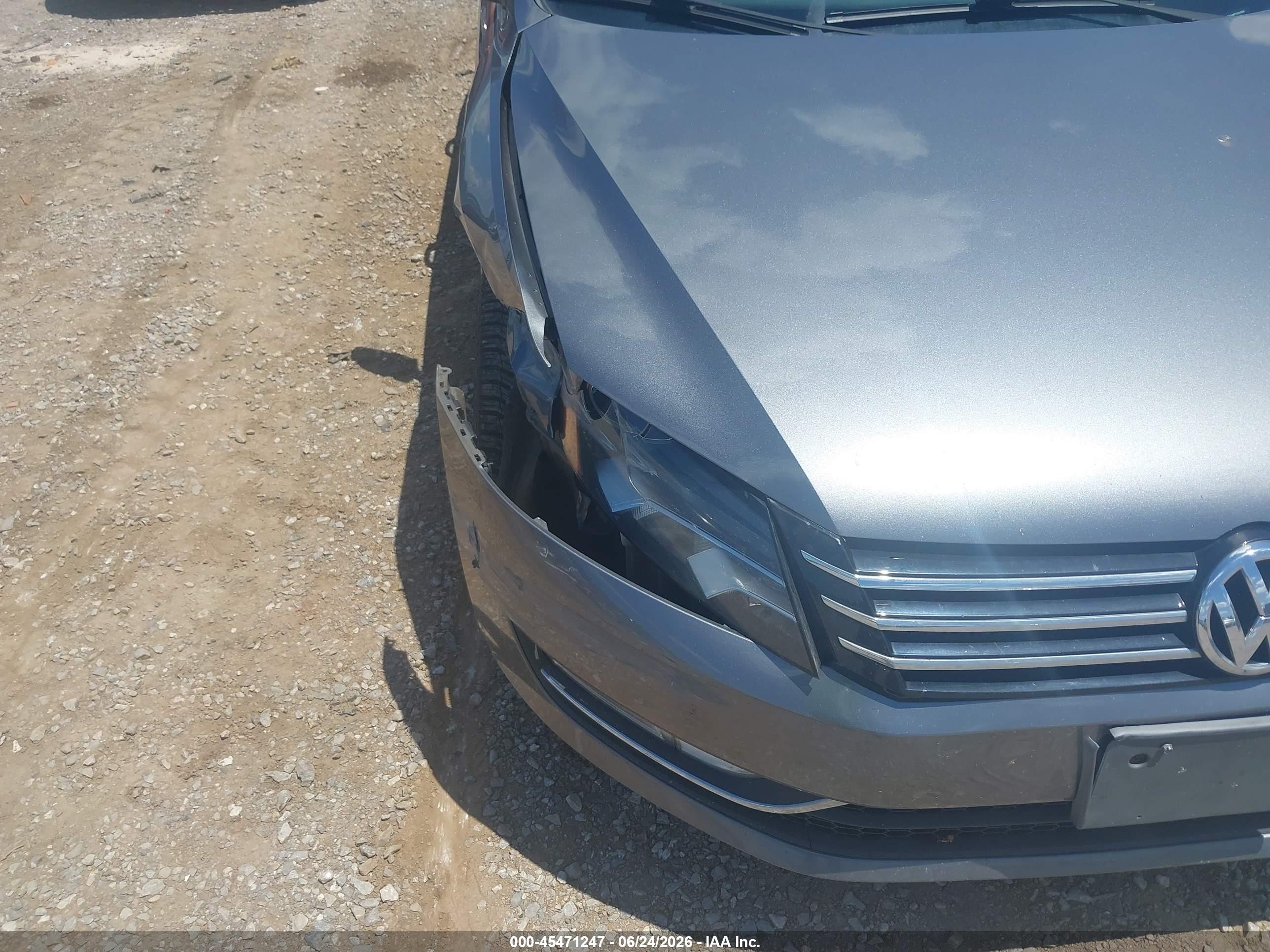 2015 Volkswagen Passat 1.8t Se Silver vin: 1VWBT7A38FC033995