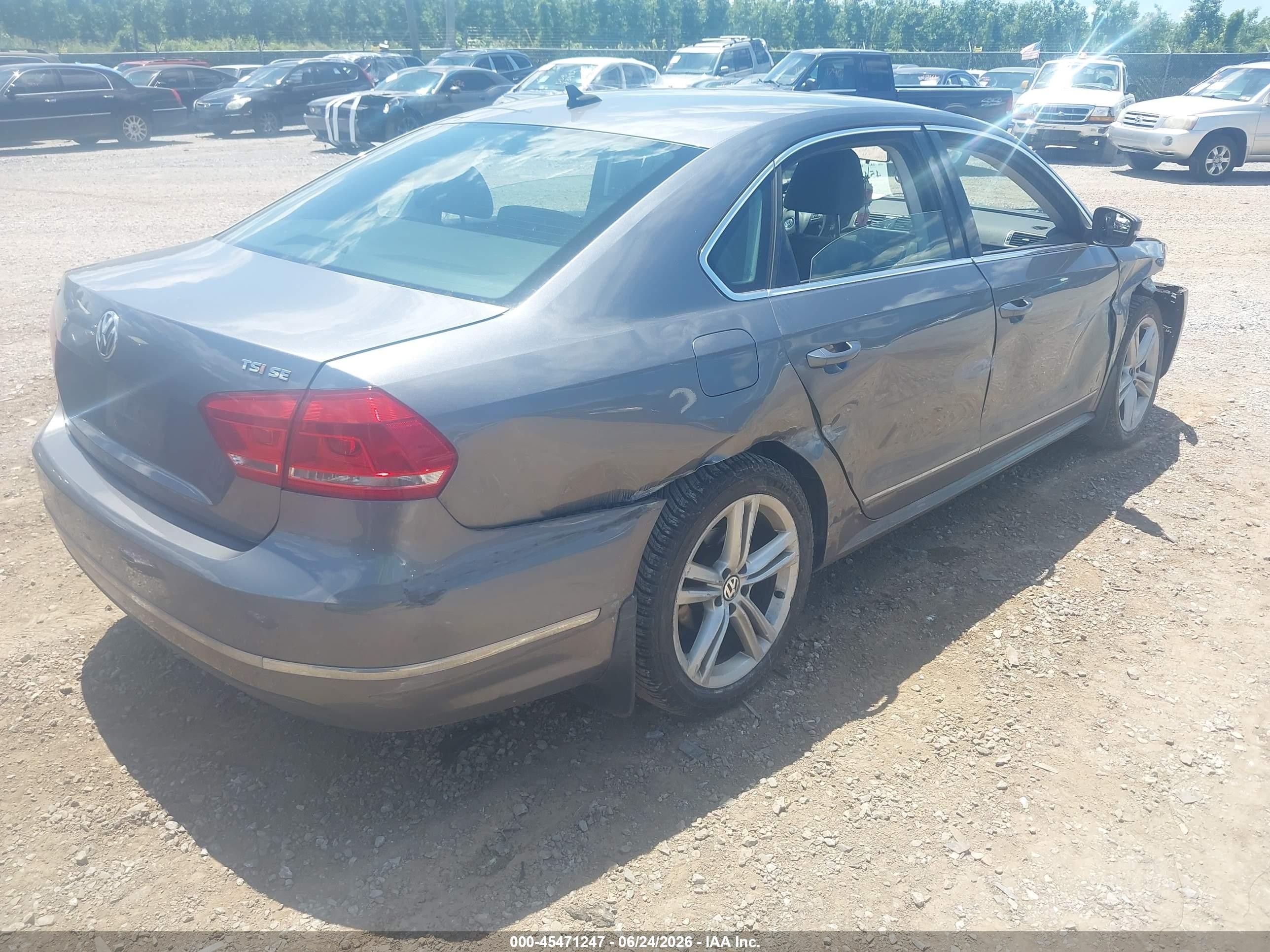 2015 Volkswagen Passat 1.8t Se Silver vin: 1VWBT7A38FC033995