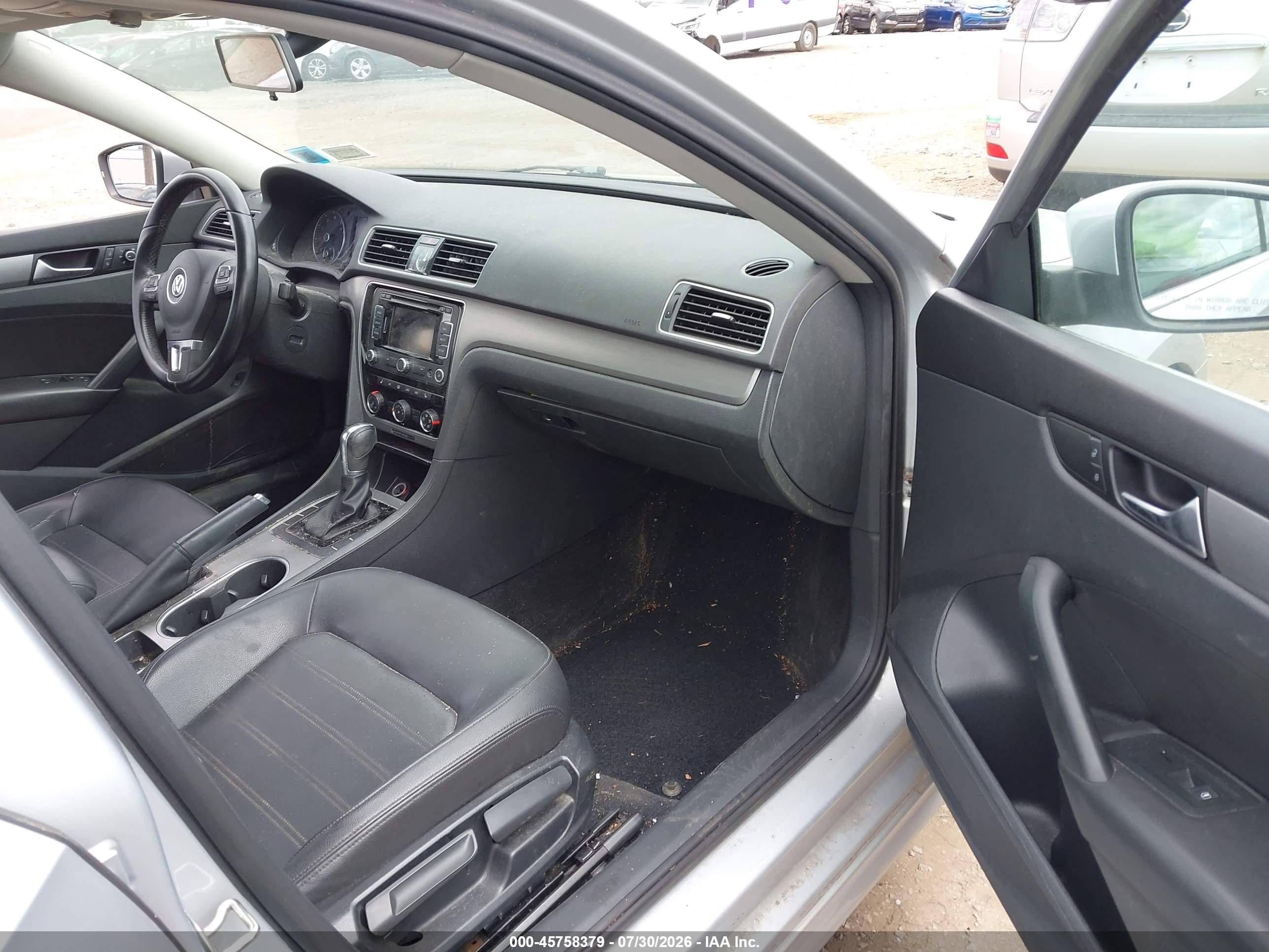 2015 Volkswagen Passat 1.8t Se Silver vin: 1VWBT7A38FC043457