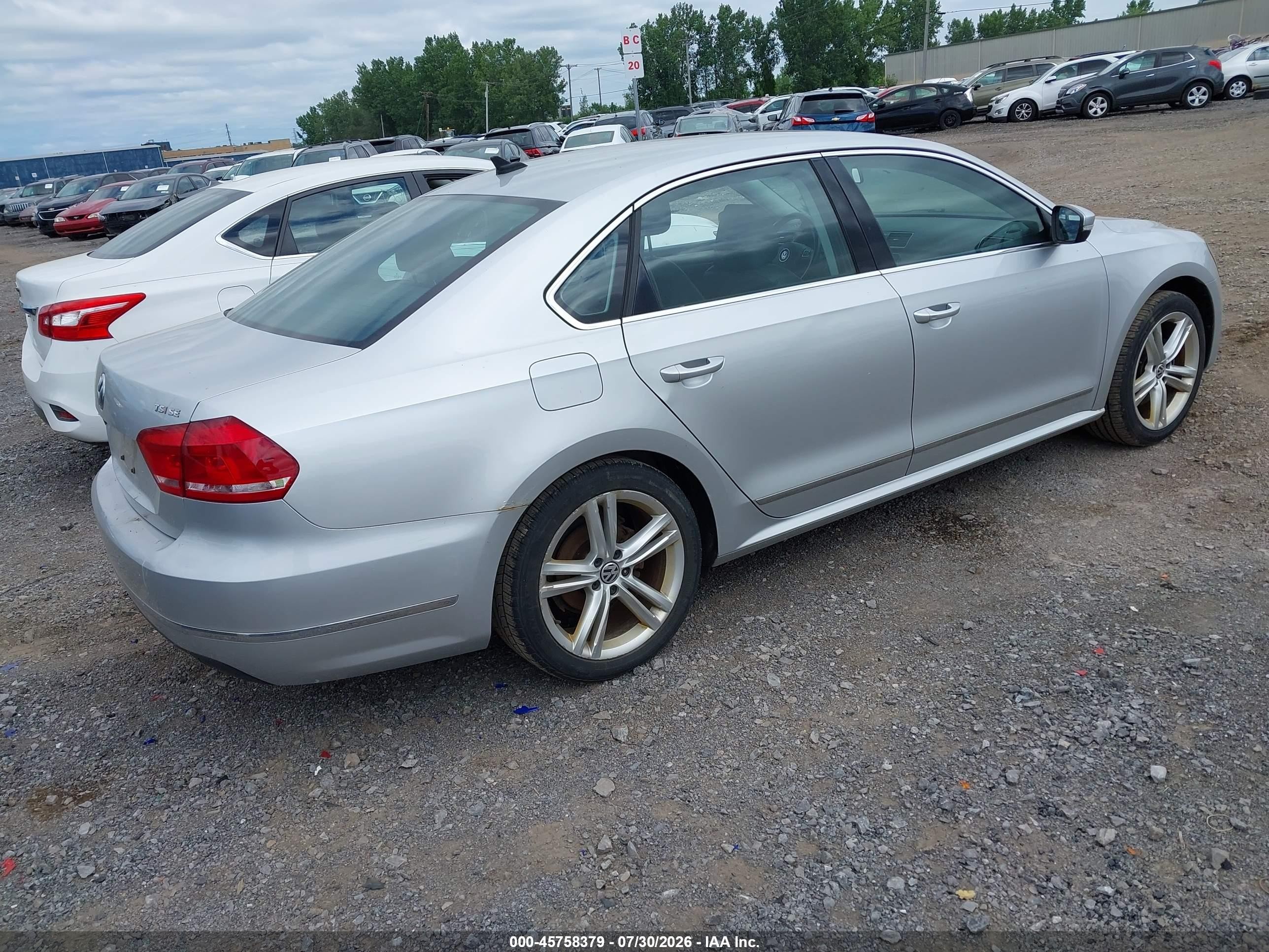 2015 Volkswagen Passat 1.8t Se Silver vin: 1VWBT7A38FC043457