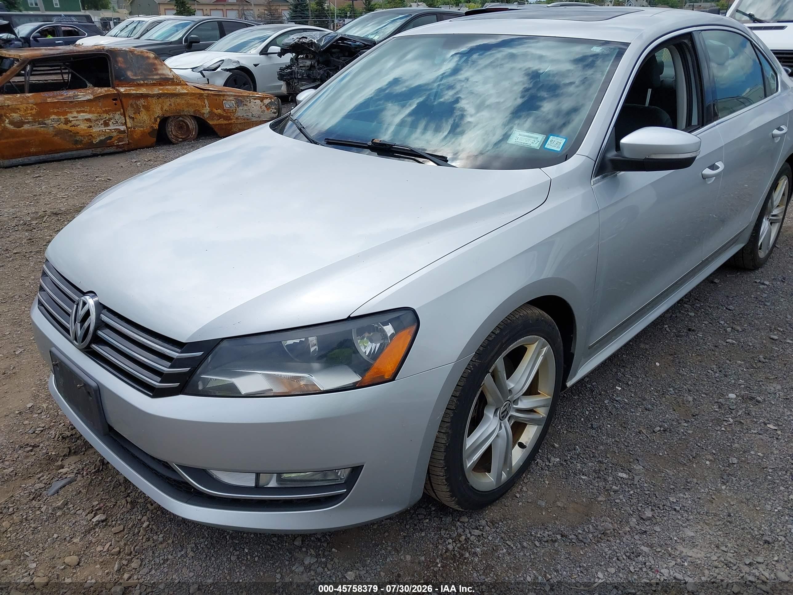 2015 Volkswagen Passat 1.8t Se Silver vin: 1VWBT7A38FC043457