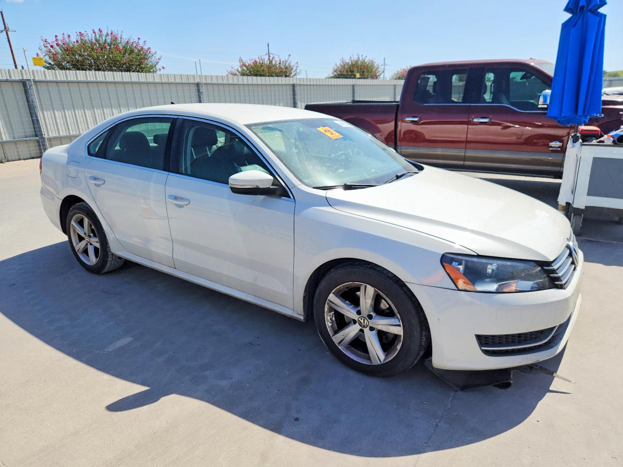2014 Volkswagen Passat Se White vin: 1VWBT7A39EC036810