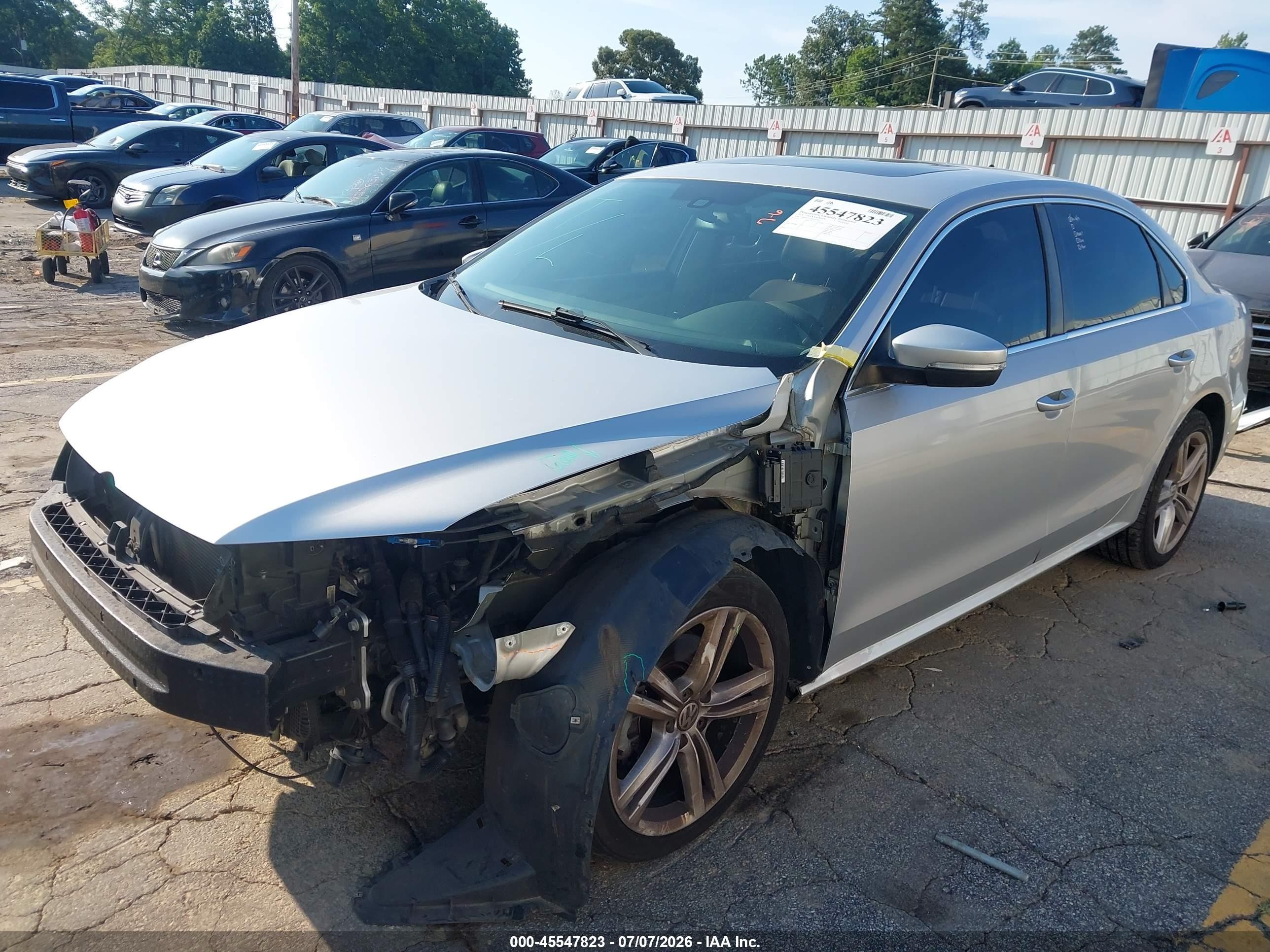 2014 Volkswagen Passat 1.8t Se Серебряный vin: 1VWBT7A39EC049069
