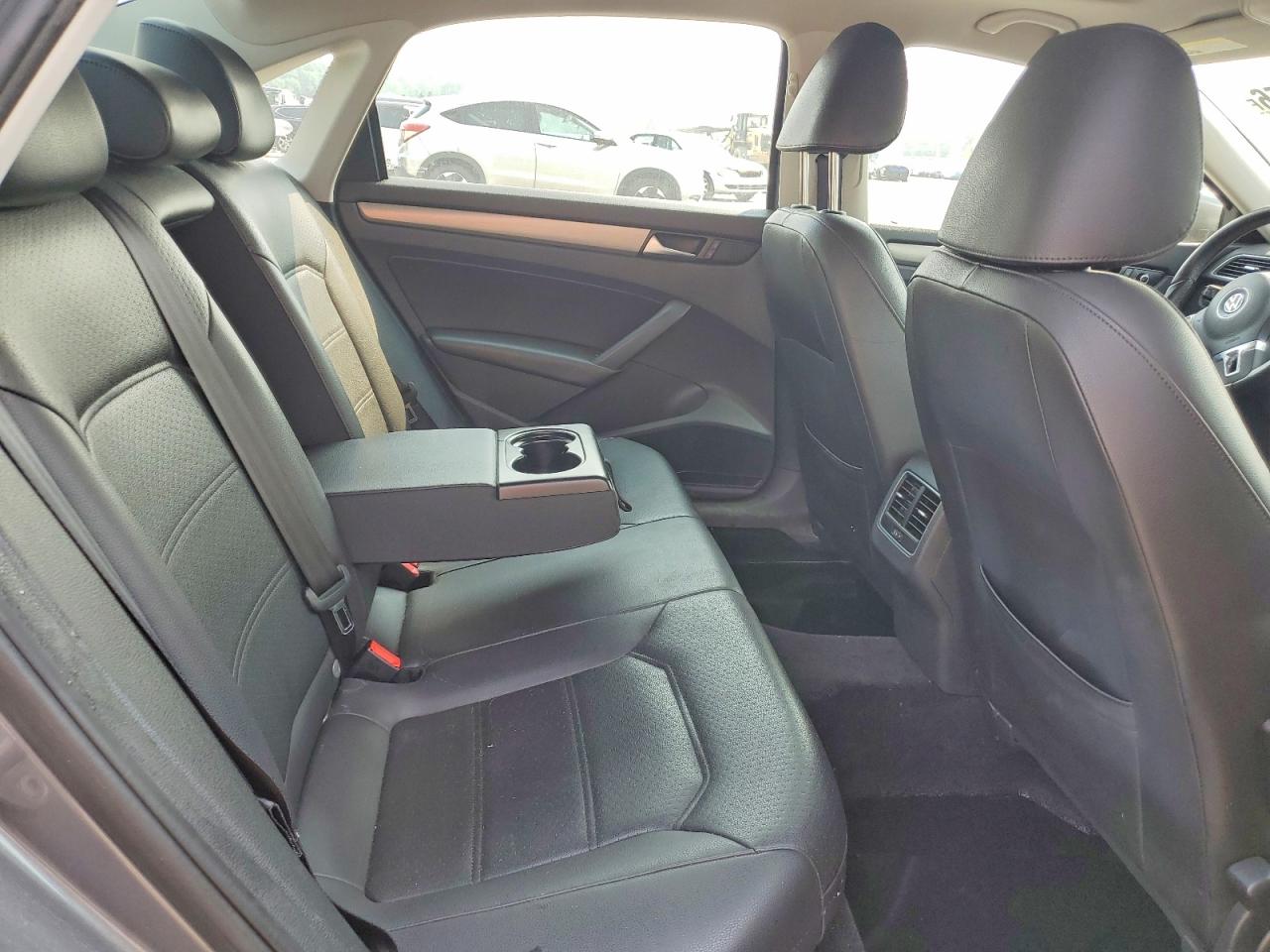 2014 Volkswagen Passat Se Silver vin: 1VWBT7A39EC068687