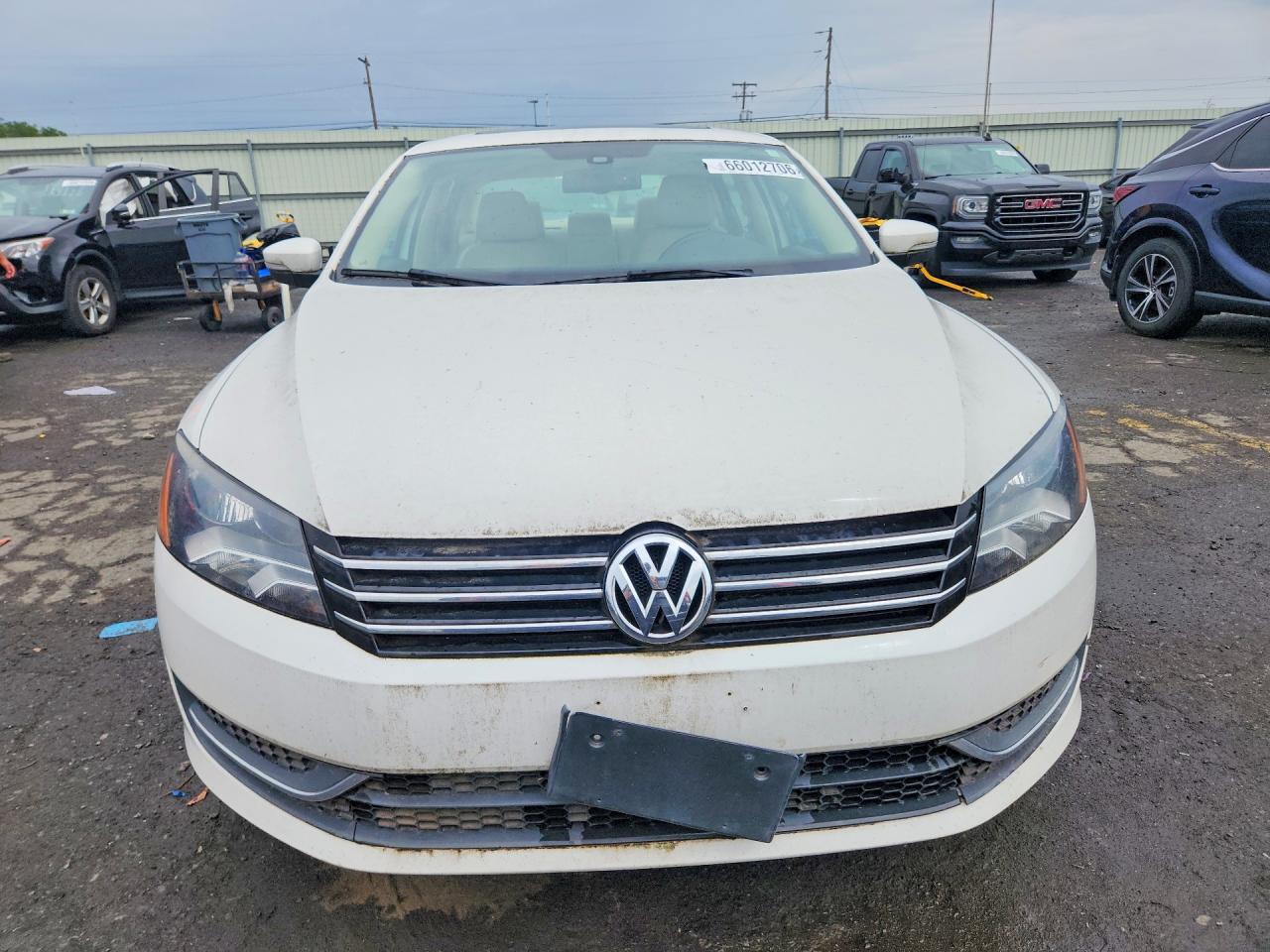 2014 Volkswagen Passat Se White vin: 1VWBT7A39EC087790
