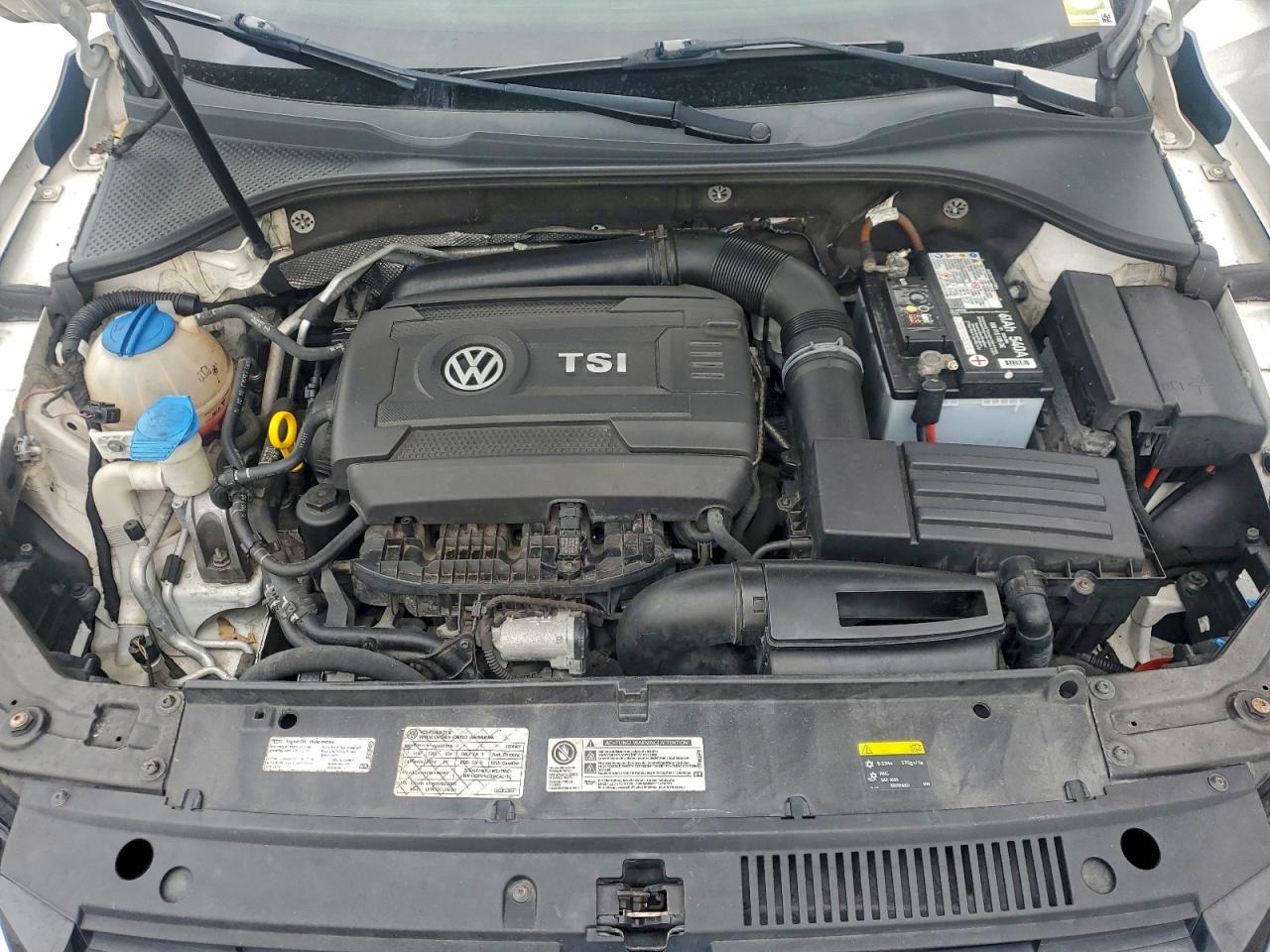 2014 Volkswagen Passat Se White vin: 1VWBT7A39EC100697