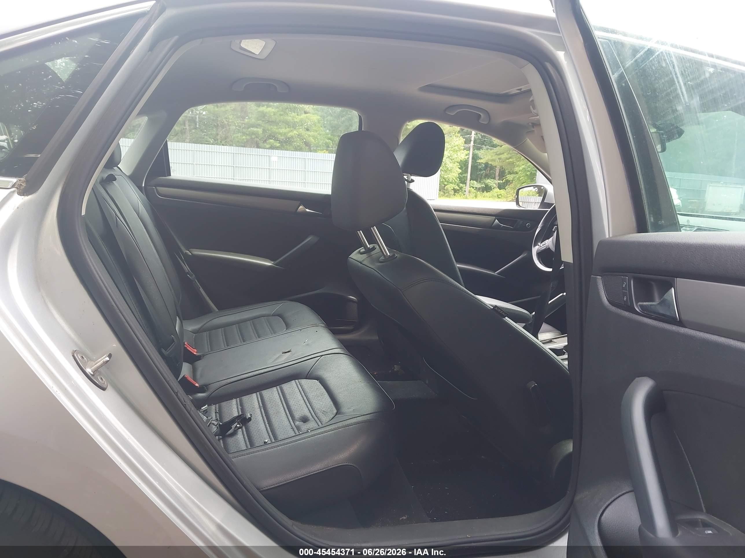 2015 Volkswagen Passat 1.8t Se Silver vin: 1VWBT7A39FC017577