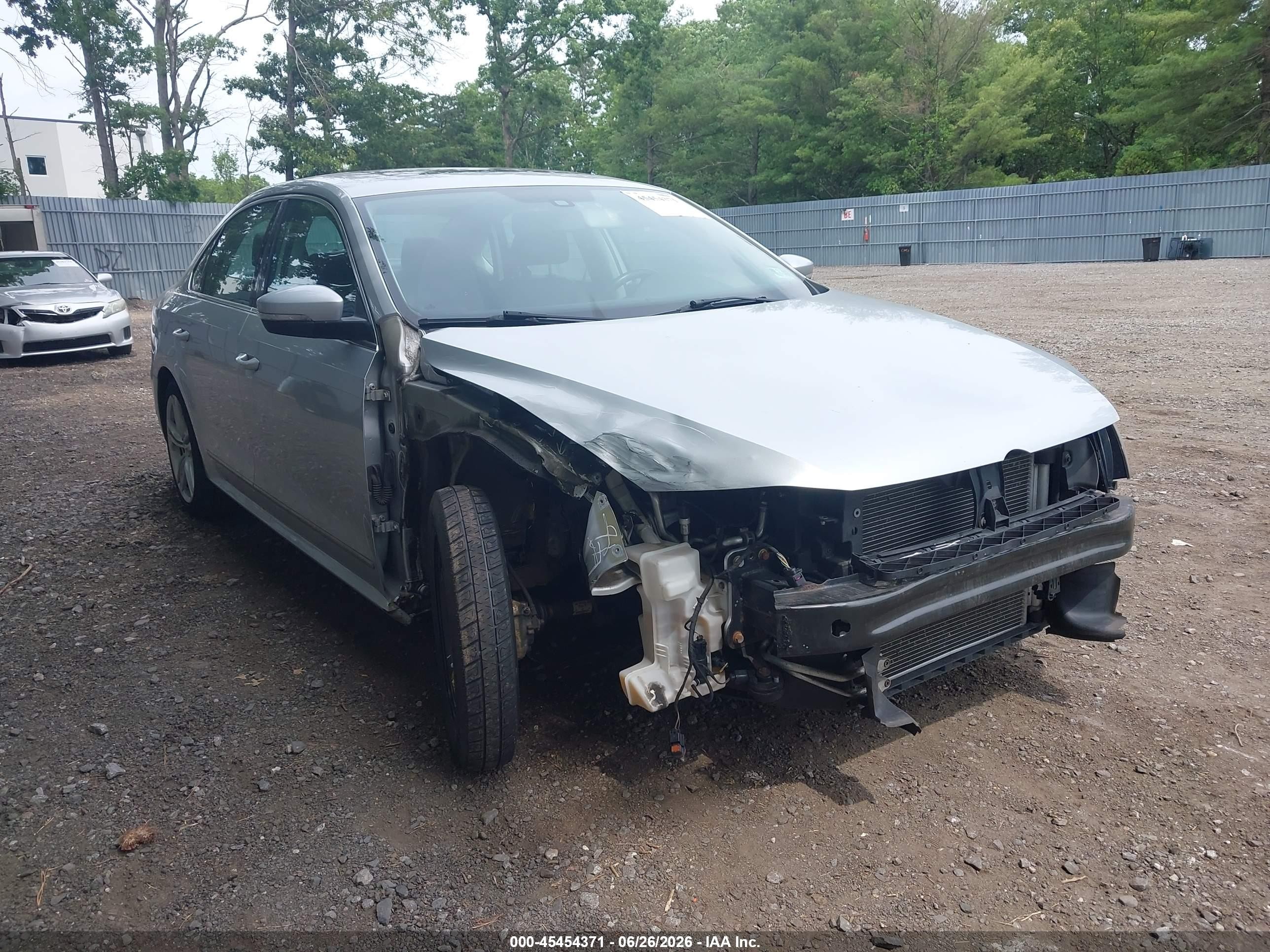2015 Volkswagen Passat 1.8t Se Silver vin: 1VWBT7A39FC017577