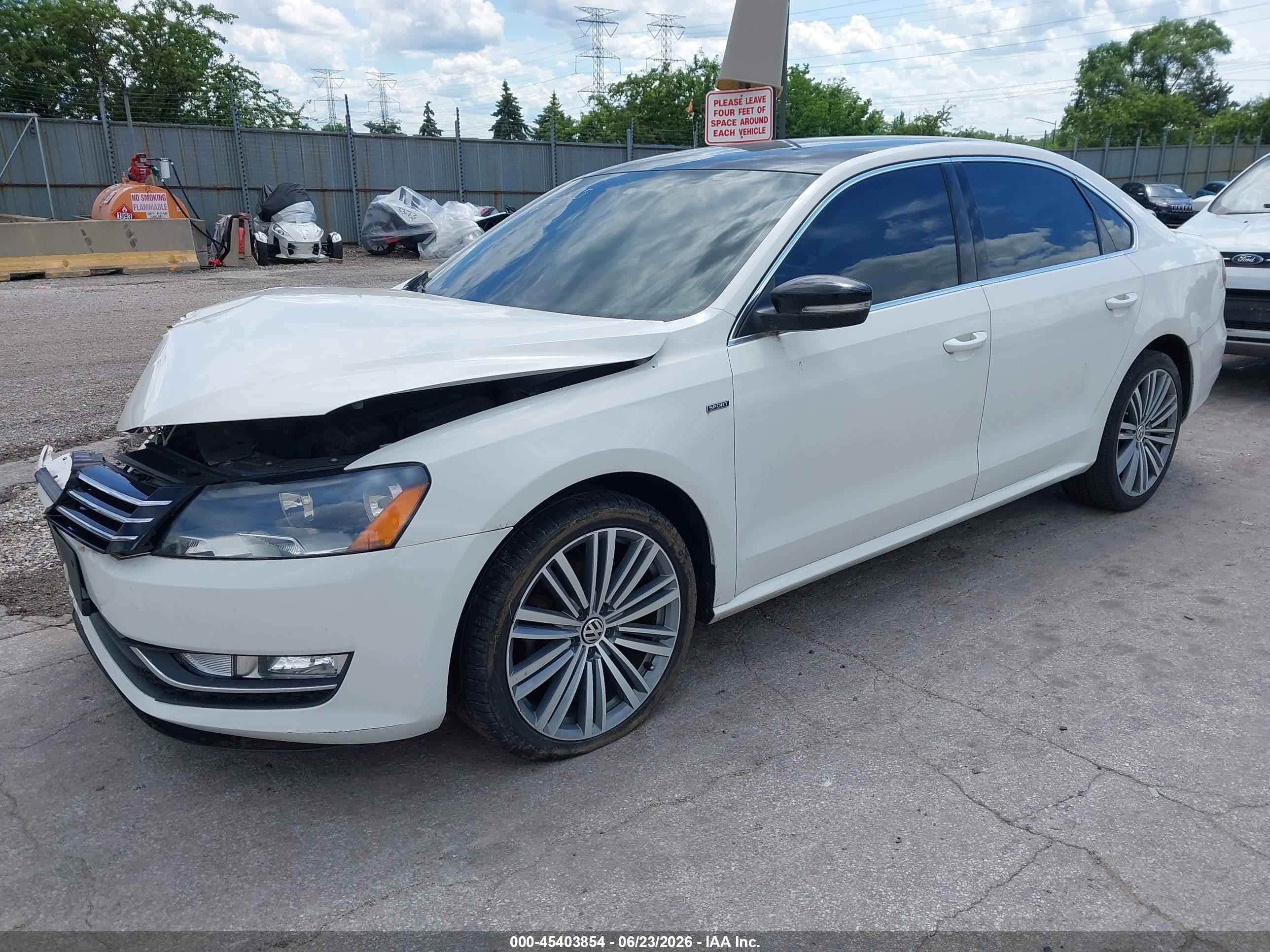 2015 Volkswagen Passat 1.8t Sport White vin: 1VWBT7A39FC026229