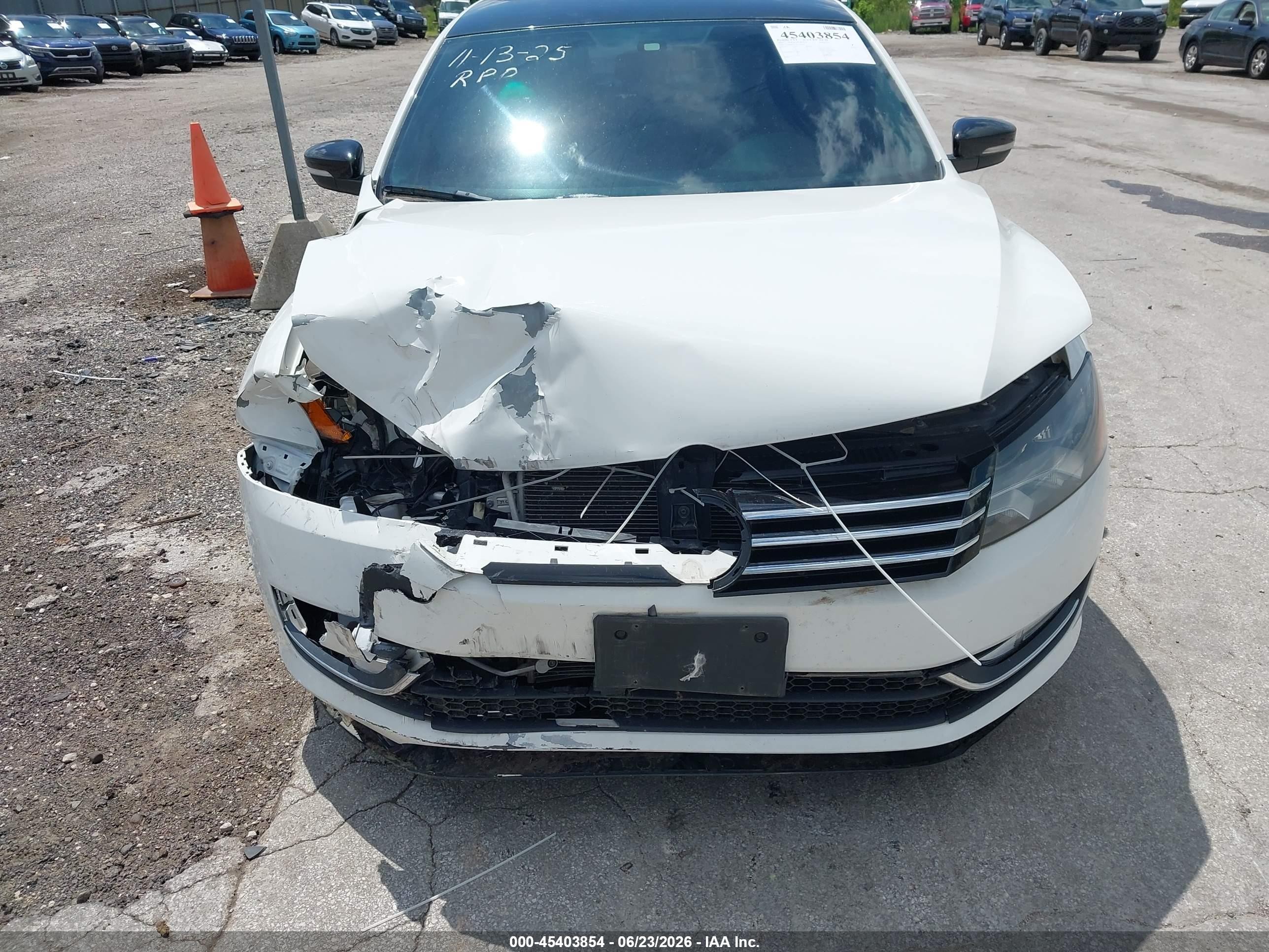 2015 Volkswagen Passat 1.8t Sport White vin: 1VWBT7A39FC026229