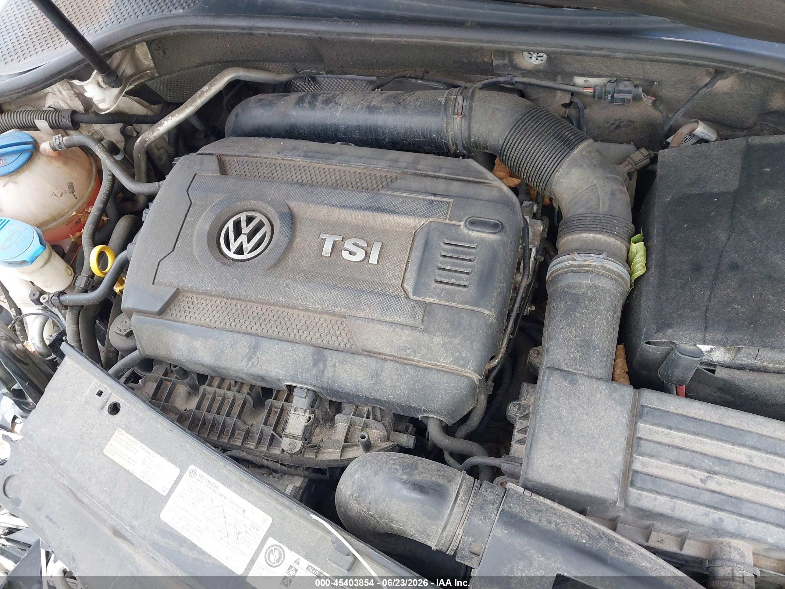 2015 Volkswagen Passat 1.8t Sport White vin: 1VWBT7A39FC026229