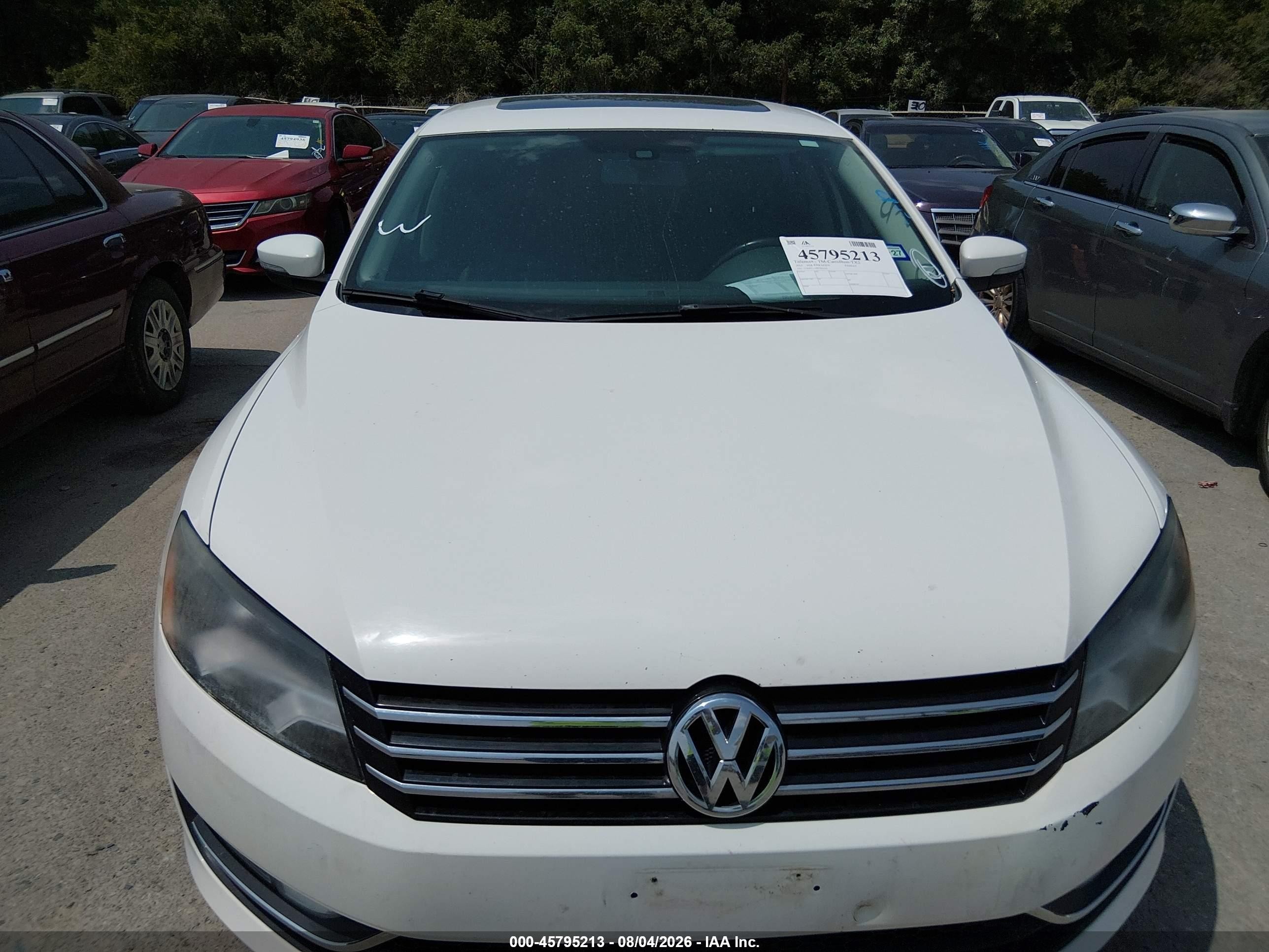 2015 Volkswagen Passat 1.8t Se Кремовый vin: 1VWBT7A39FC055522