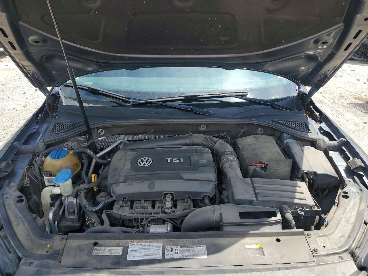 2016 Volkswagen Passat Se Gray vin: 1VWBT7A39GC041248