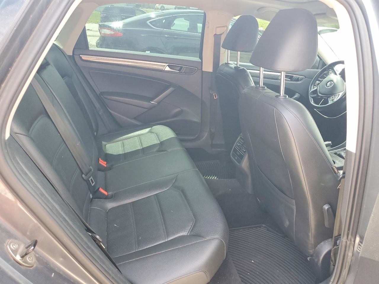 2016 Volkswagen Passat Se Gray vin: 1VWBT7A39GC041248