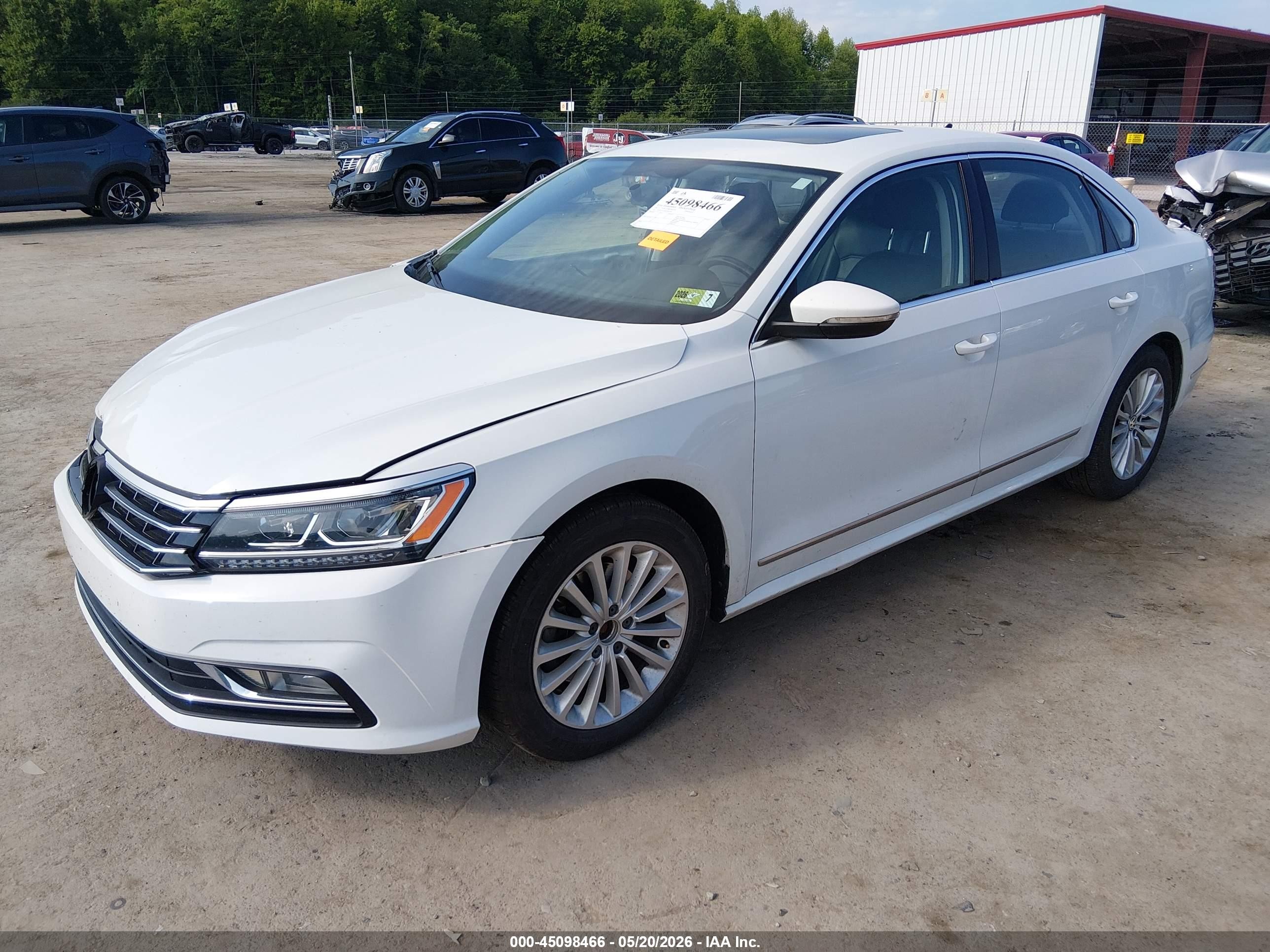 2017 Volkswagen Passat 1.8t Se White vin: 1VWBT7A39HC040750