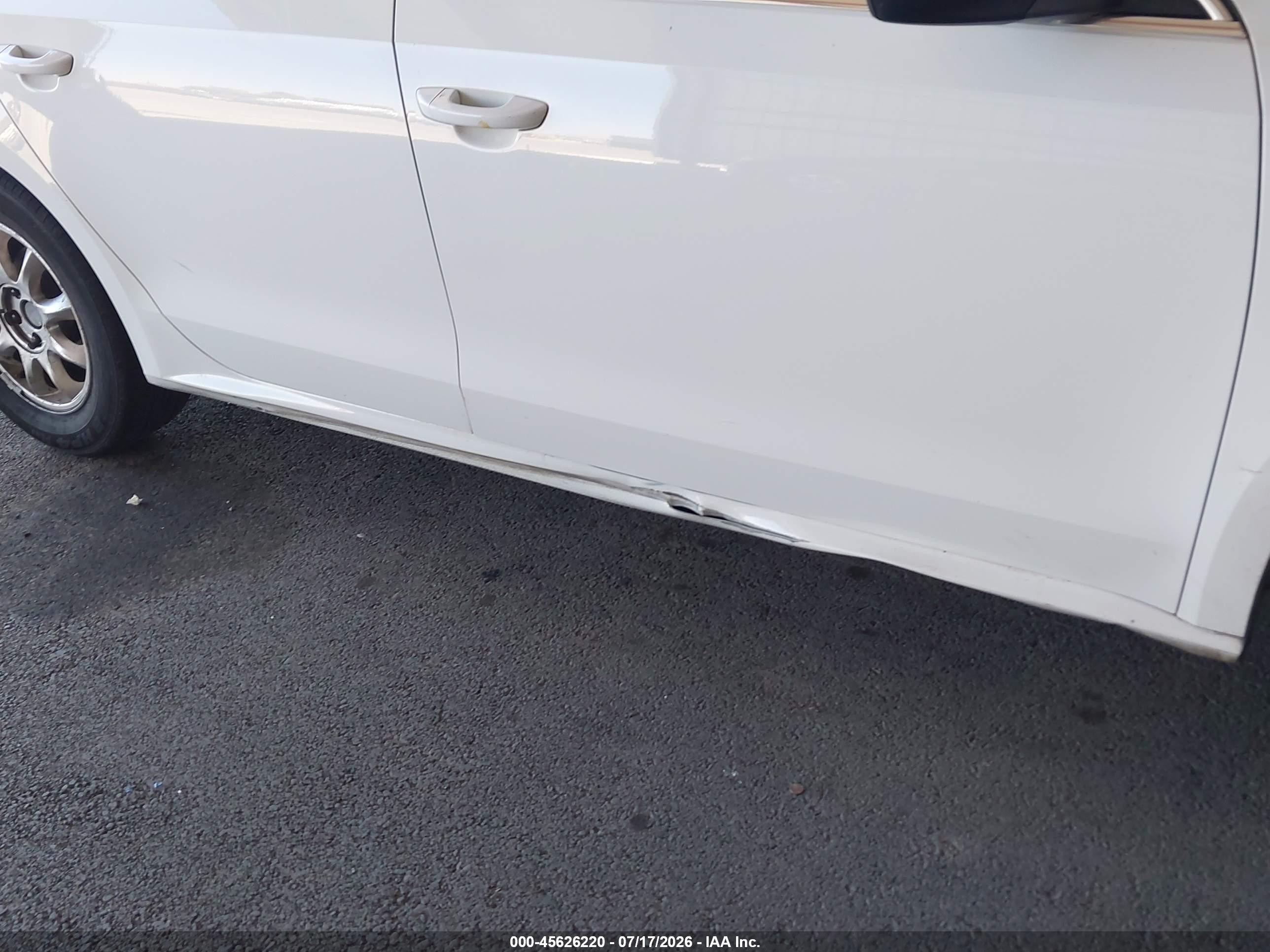 2014 Volkswagen Passat 1.8t Se Белый vin: 1VWBT7A3XEC046570
