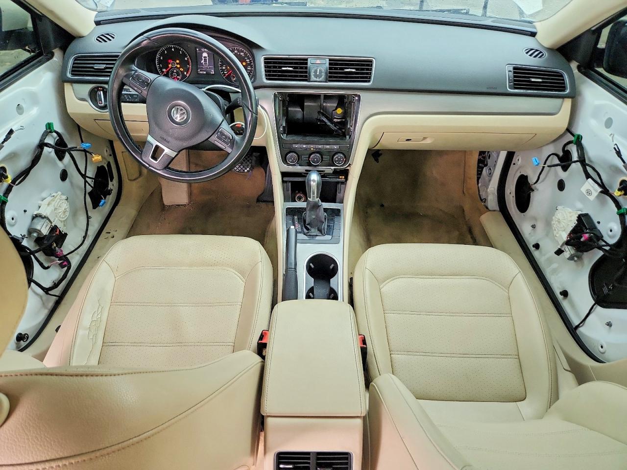 2014 Volkswagen Passat Se Белый vin: 1VWBT7A3XEC053874