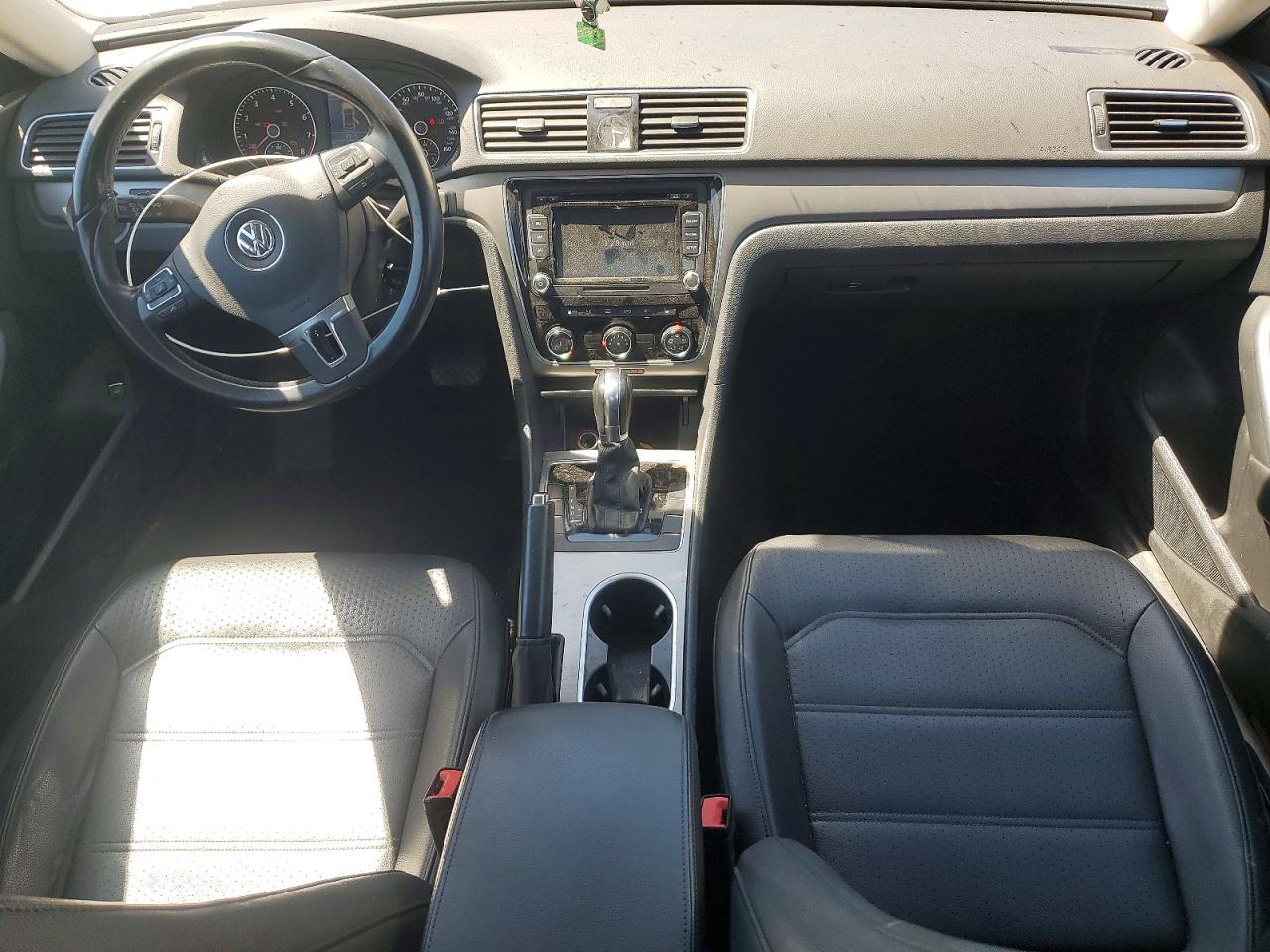 2014 Volkswagen Passat Se White vin: 1VWBT7A3XEC059075