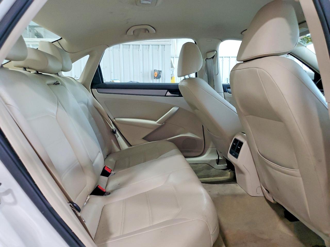 2014 Volkswagen Passat Se White vin: 1VWBT7A3XEC102488