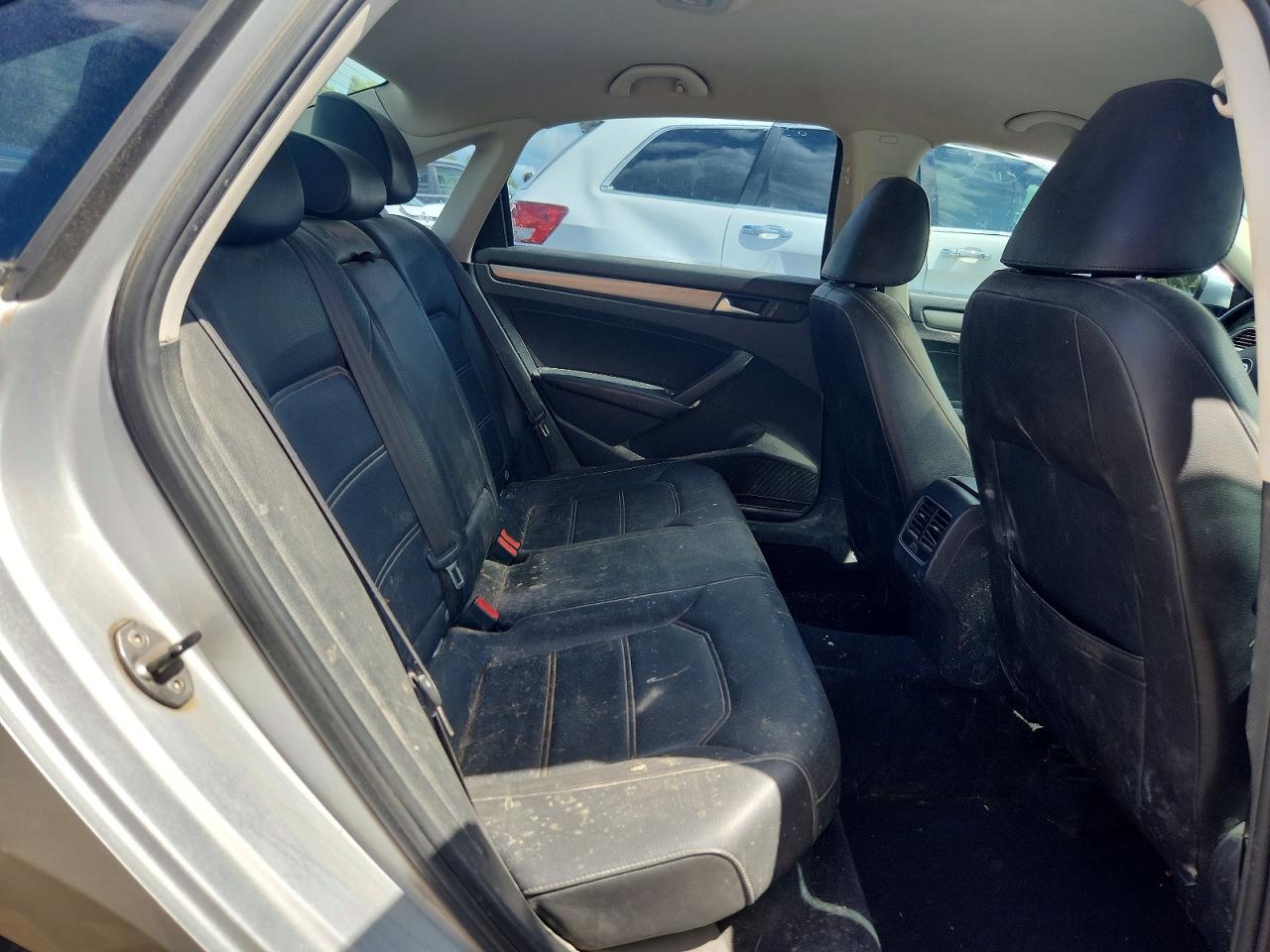 2014 Volkswagen Passat Se Silver vin: 1VWBT7A3XEC108730