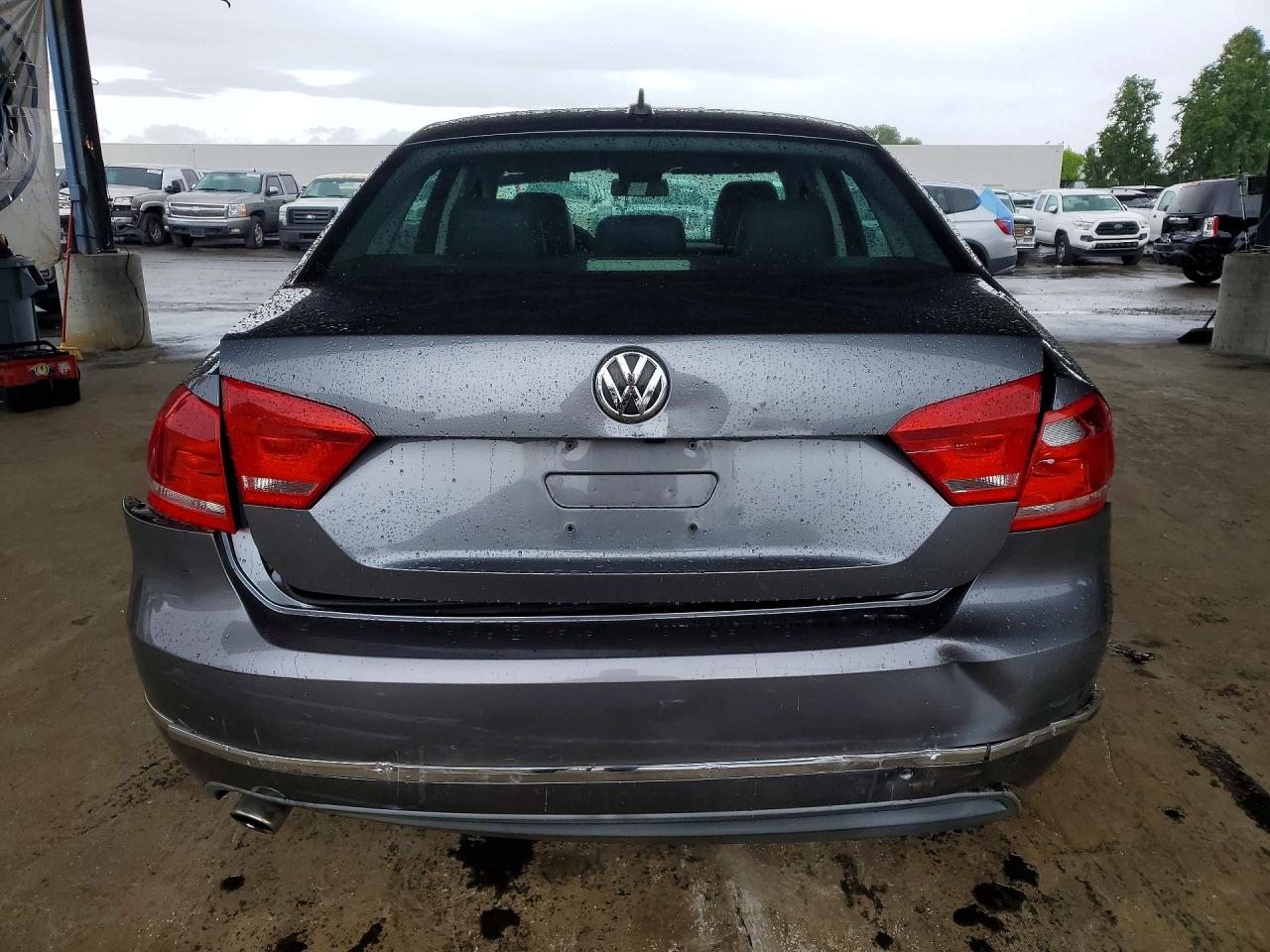 2015 Volkswagen Passat Se Gray vin: 1VWBT7A3XFC011335