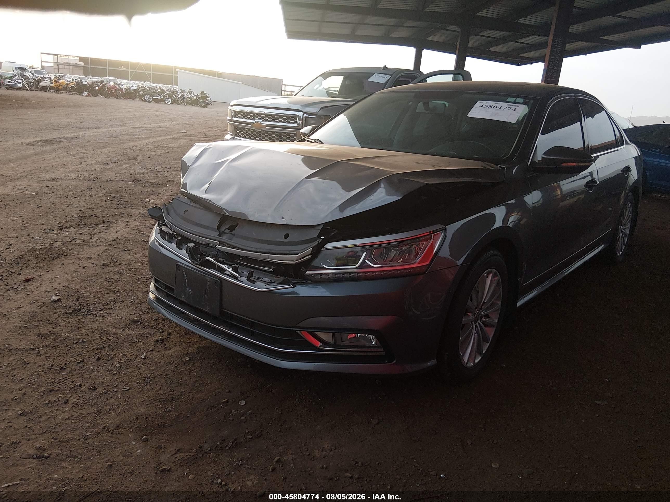 2017 Volkswagen Passat 1.8t Se Серый vin: 1VWBT7A3XHC018286
