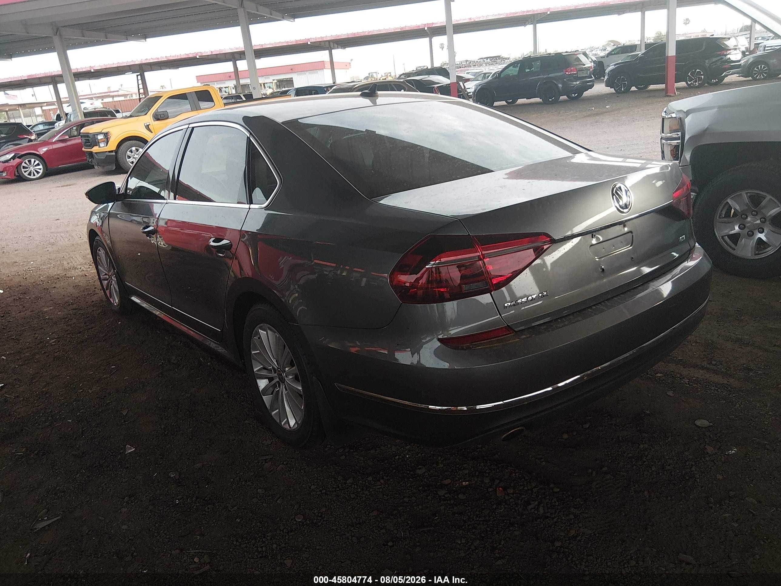 2017 Volkswagen Passat 1.8t Se Серый vin: 1VWBT7A3XHC018286