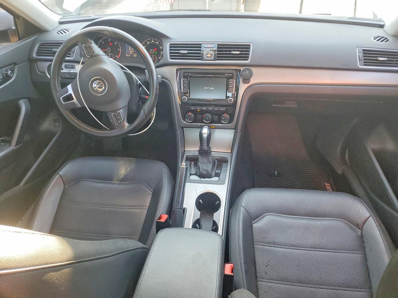 2015 Volkswagen Passat Se White vin: 1VWBV7A30FC025562