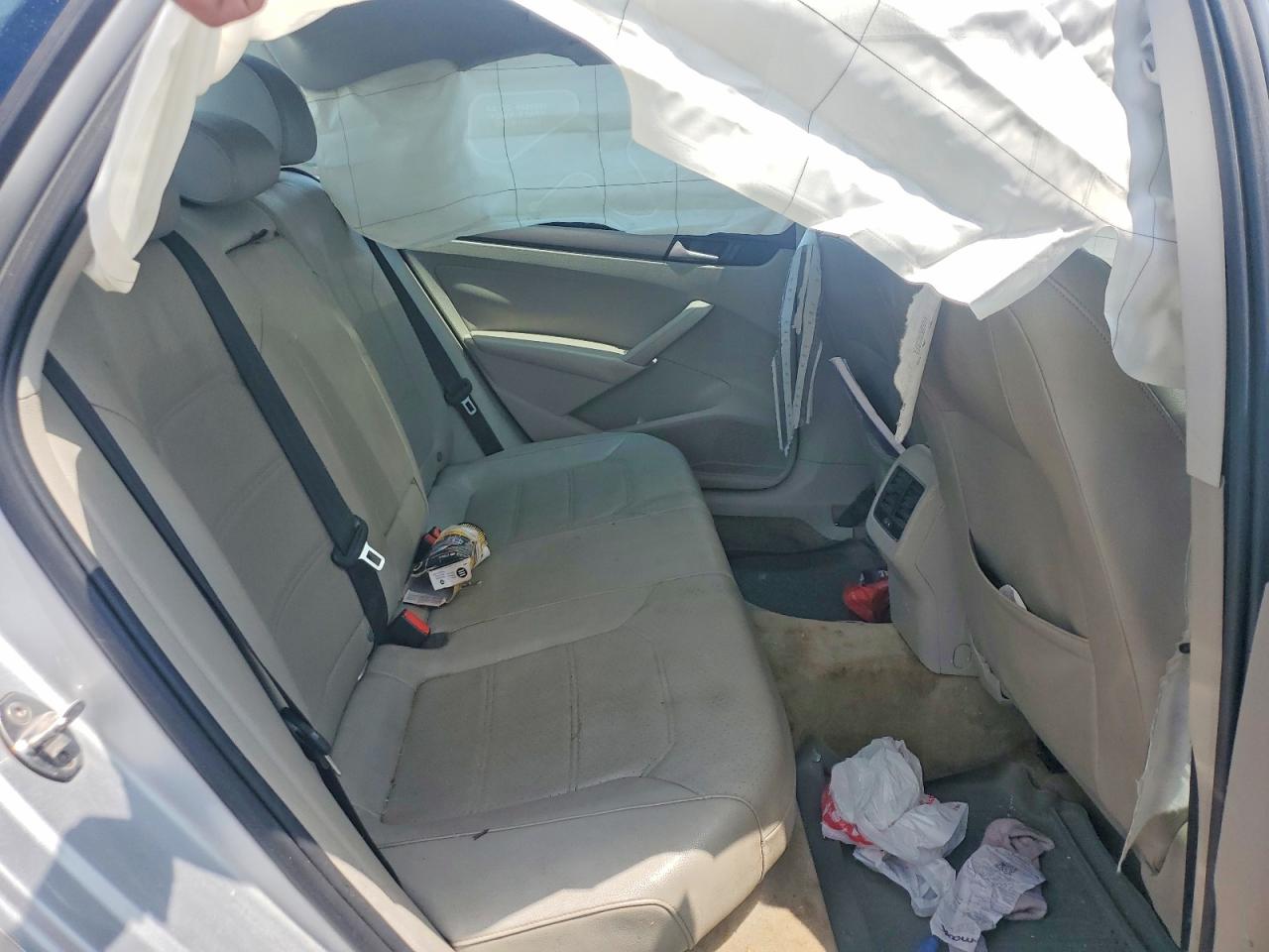 2015 Volkswagen Passat Se Silver vin: 1VWBV7A30FC044208