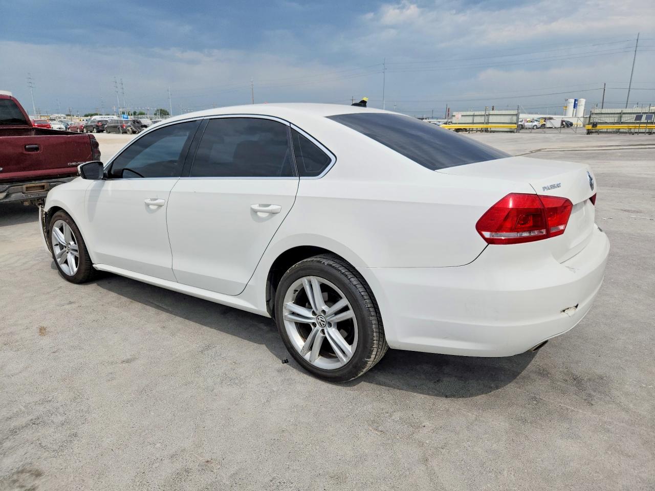 2015 Volkswagen Passat Se White vin: 1VWBV7A30FC051126