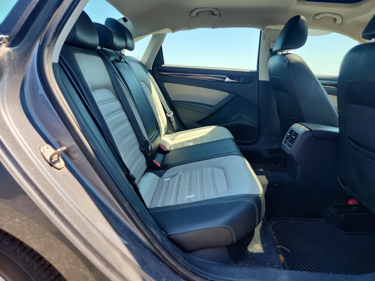 2015 Volkswagen Passat Se Gray vin: 1VWBV7A31FC022850