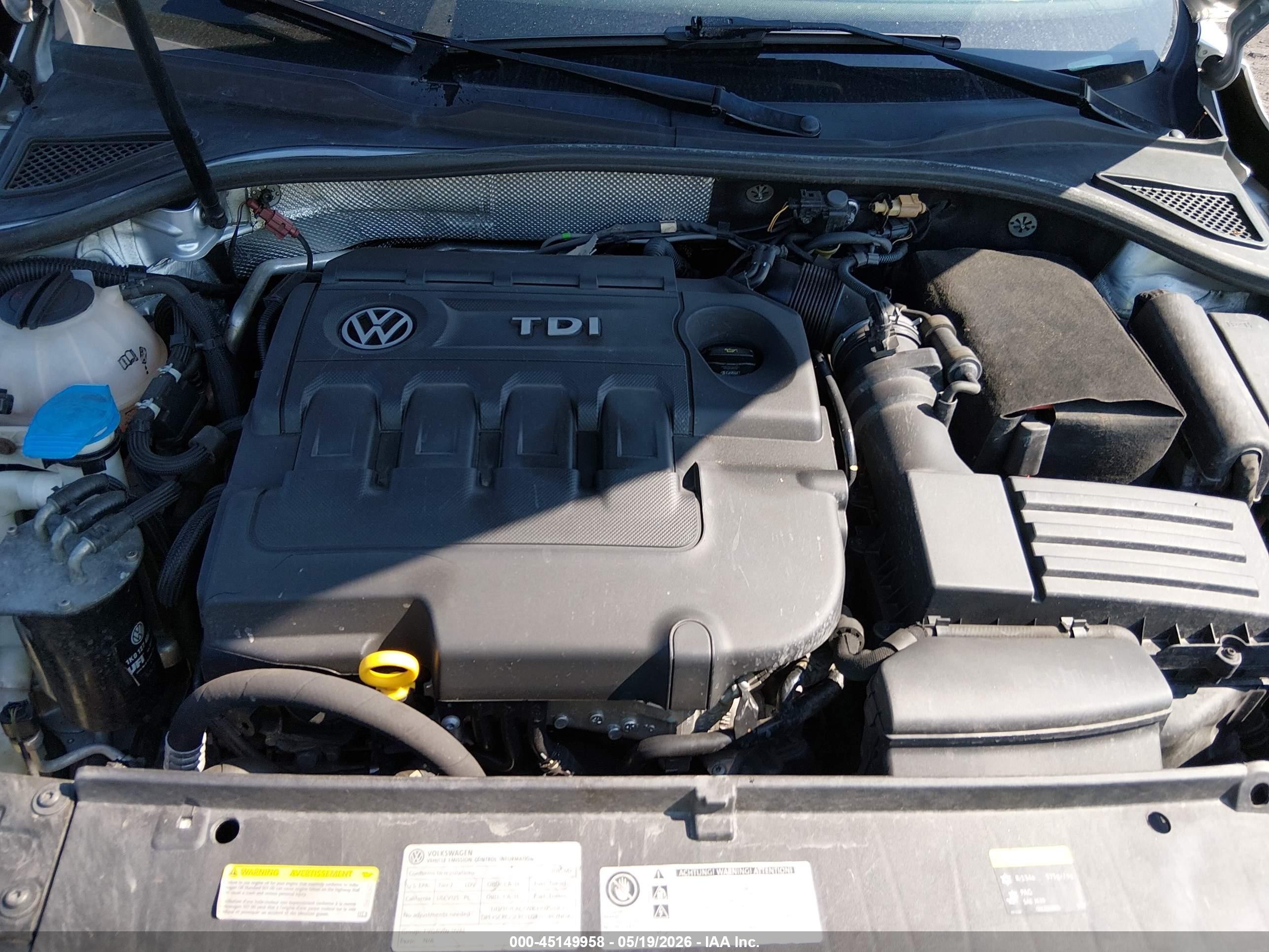 2015 Volkswagen Passat 2.0l Tdi Se Серебряный vin: 1VWBV7A31FC091313