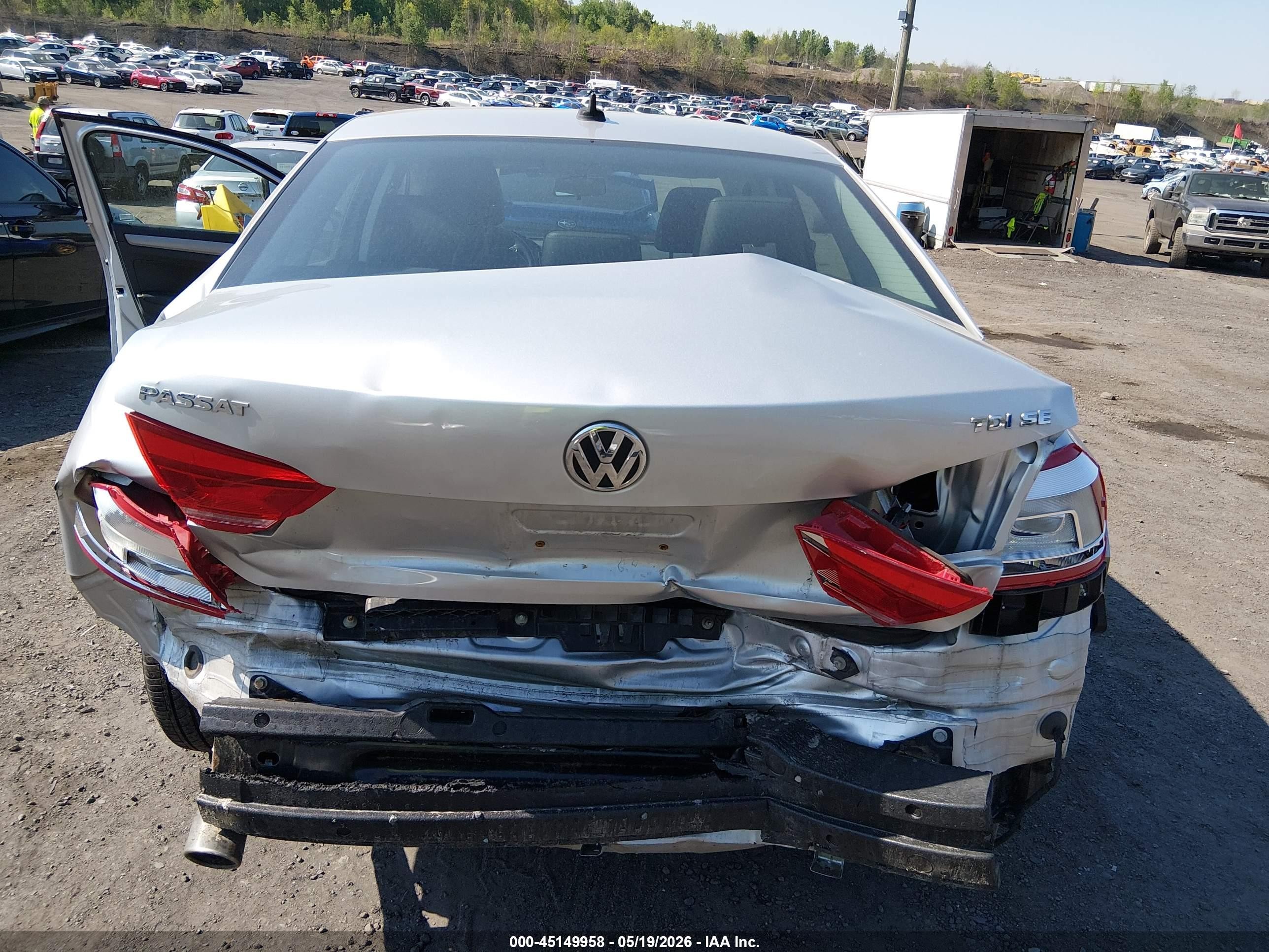 2015 Volkswagen Passat 2.0l Tdi Se Серебряный vin: 1VWBV7A31FC091313