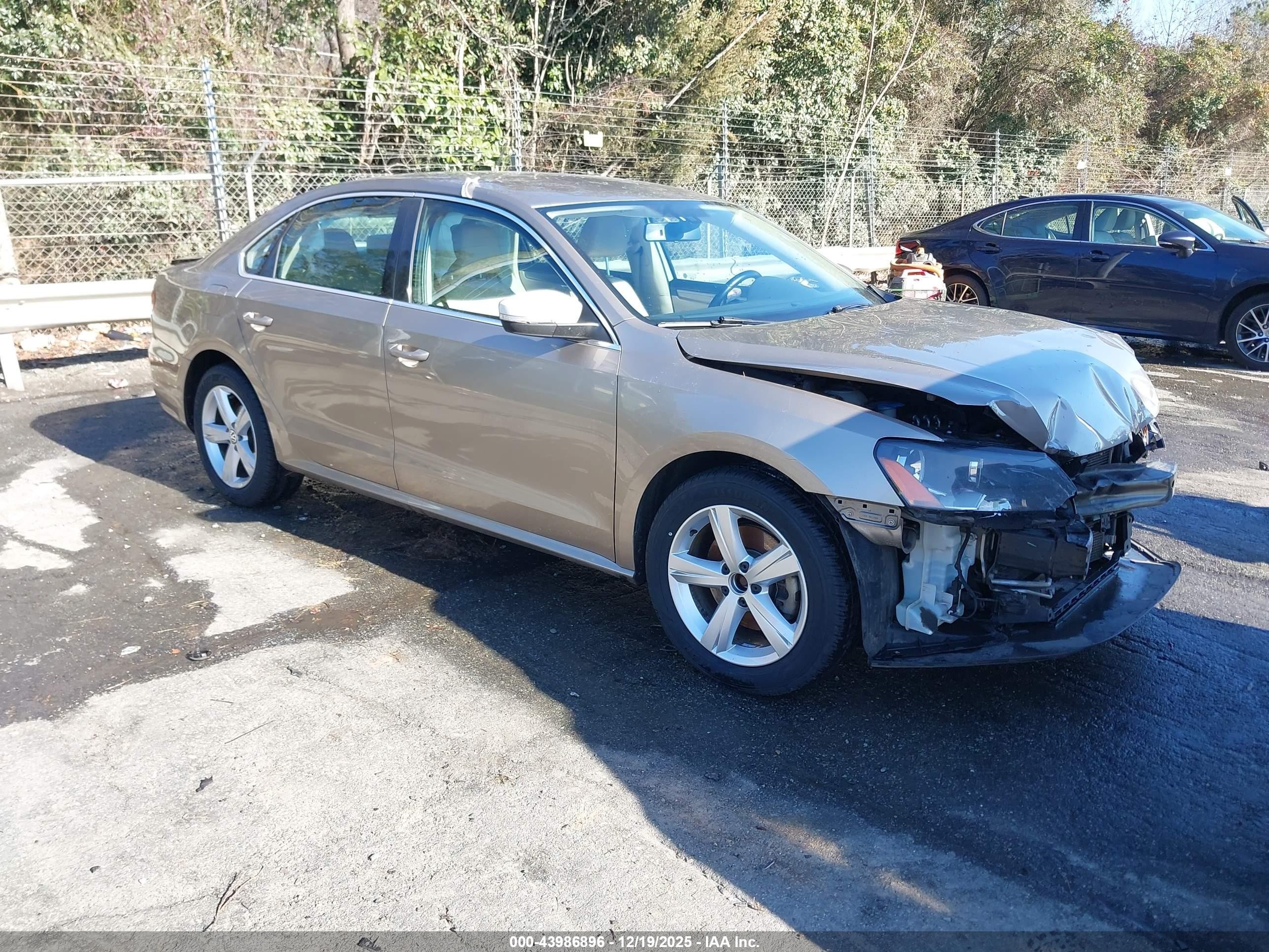 2015 Volkswagen Passat 2.0l Tdi Se Gold vin: 1VWBV7A32FC013476