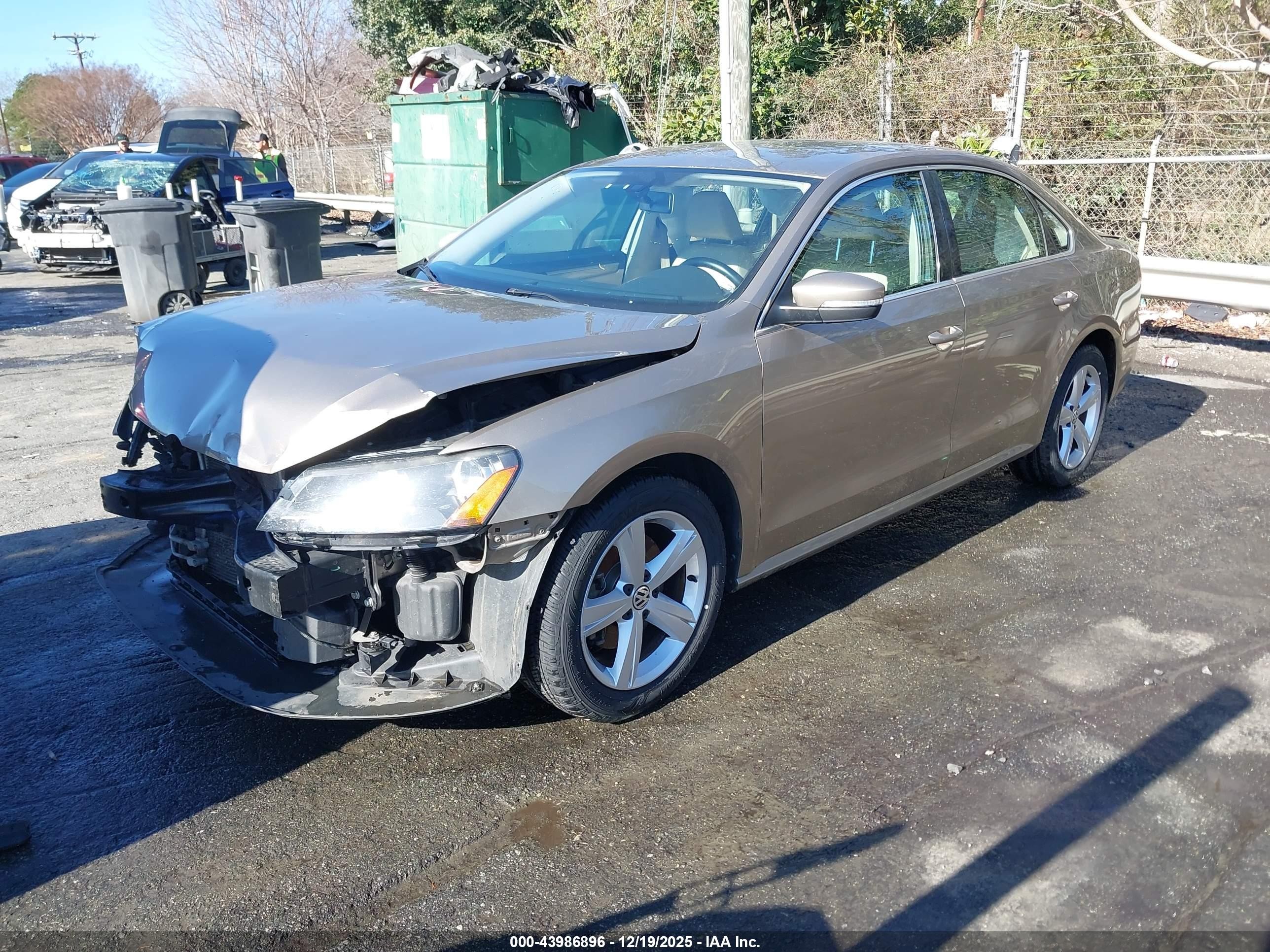 2015 Volkswagen Passat 2.0l Tdi Se Gold vin: 1VWBV7A32FC013476