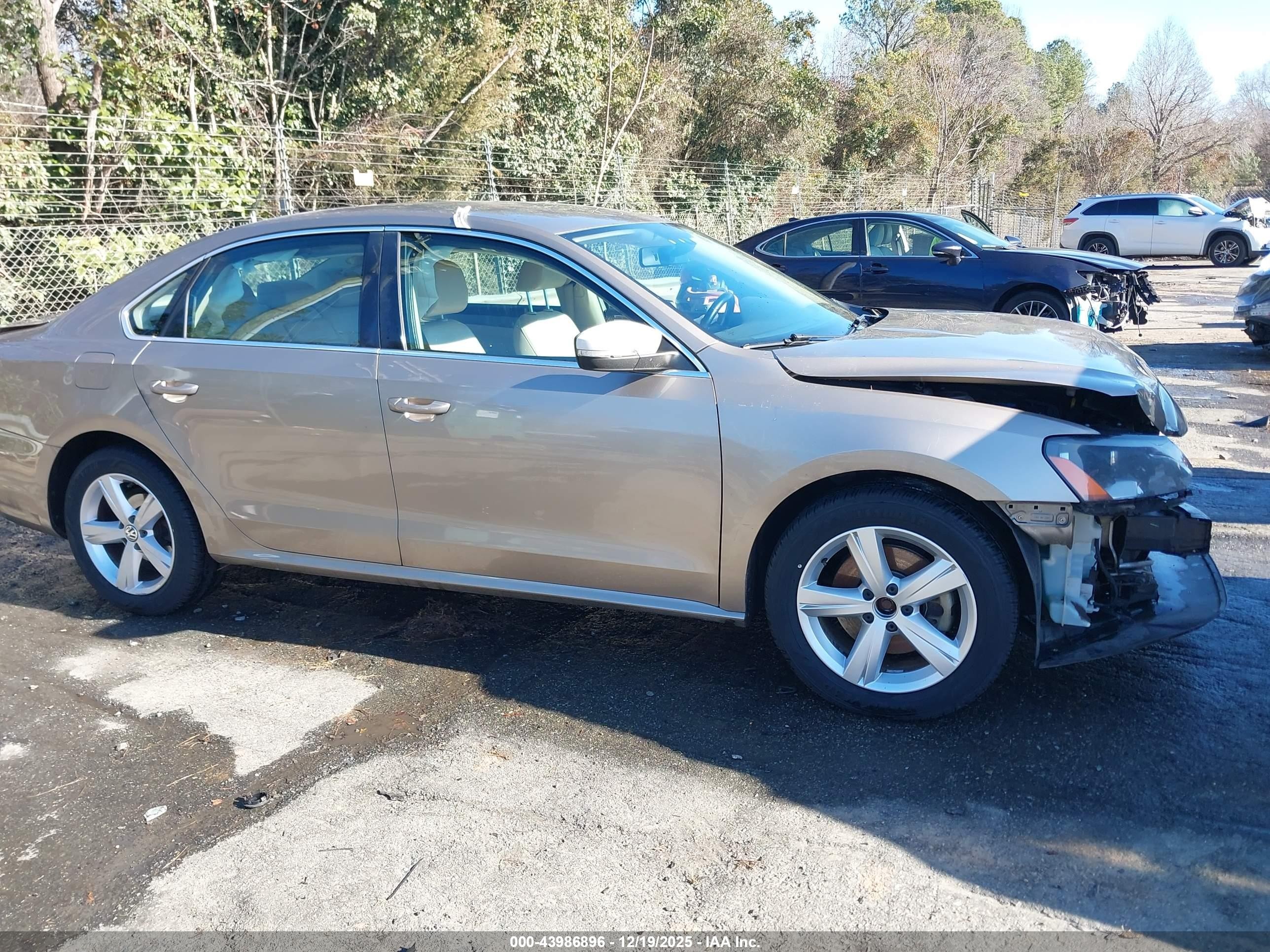 2015 Volkswagen Passat 2.0l Tdi Se Gold vin: 1VWBV7A32FC013476