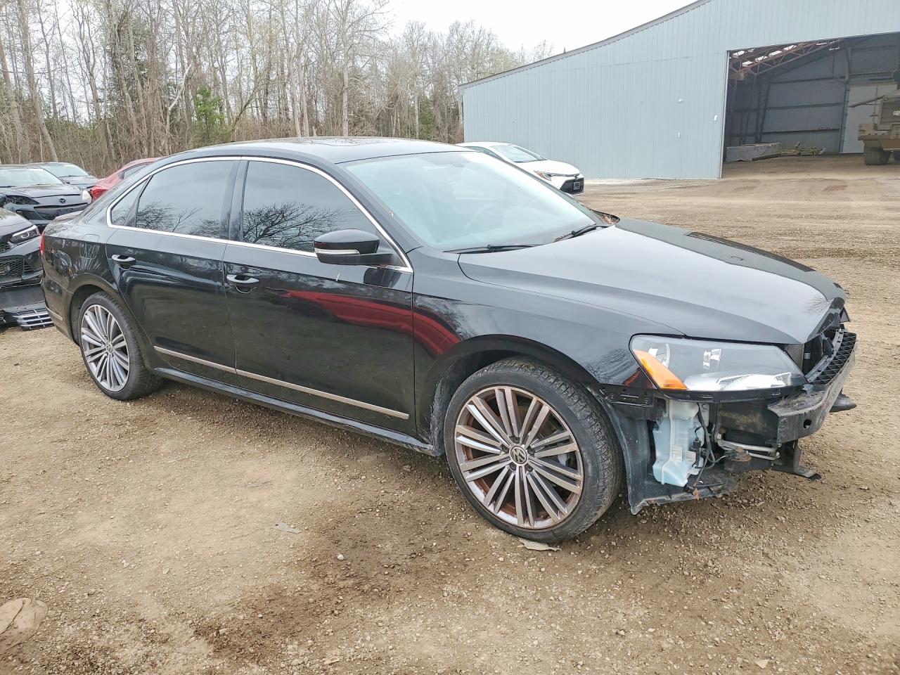 2015 Volkswagen Passat Se Черный vin: 1VWBV7A32FC023781