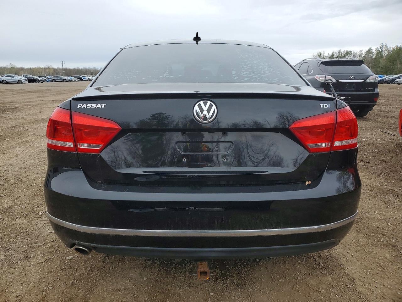 2015 Volkswagen Passat Se Черный vin: 1VWBV7A32FC023781