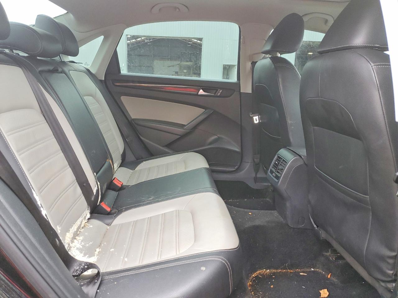 2015 Volkswagen Passat Se Черный vin: 1VWBV7A32FC023781
