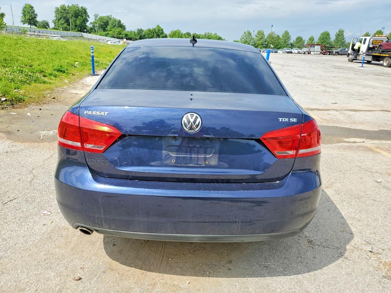 2015 Volkswagen Passat Se Blue vin: 1VWBV7A33FC014233