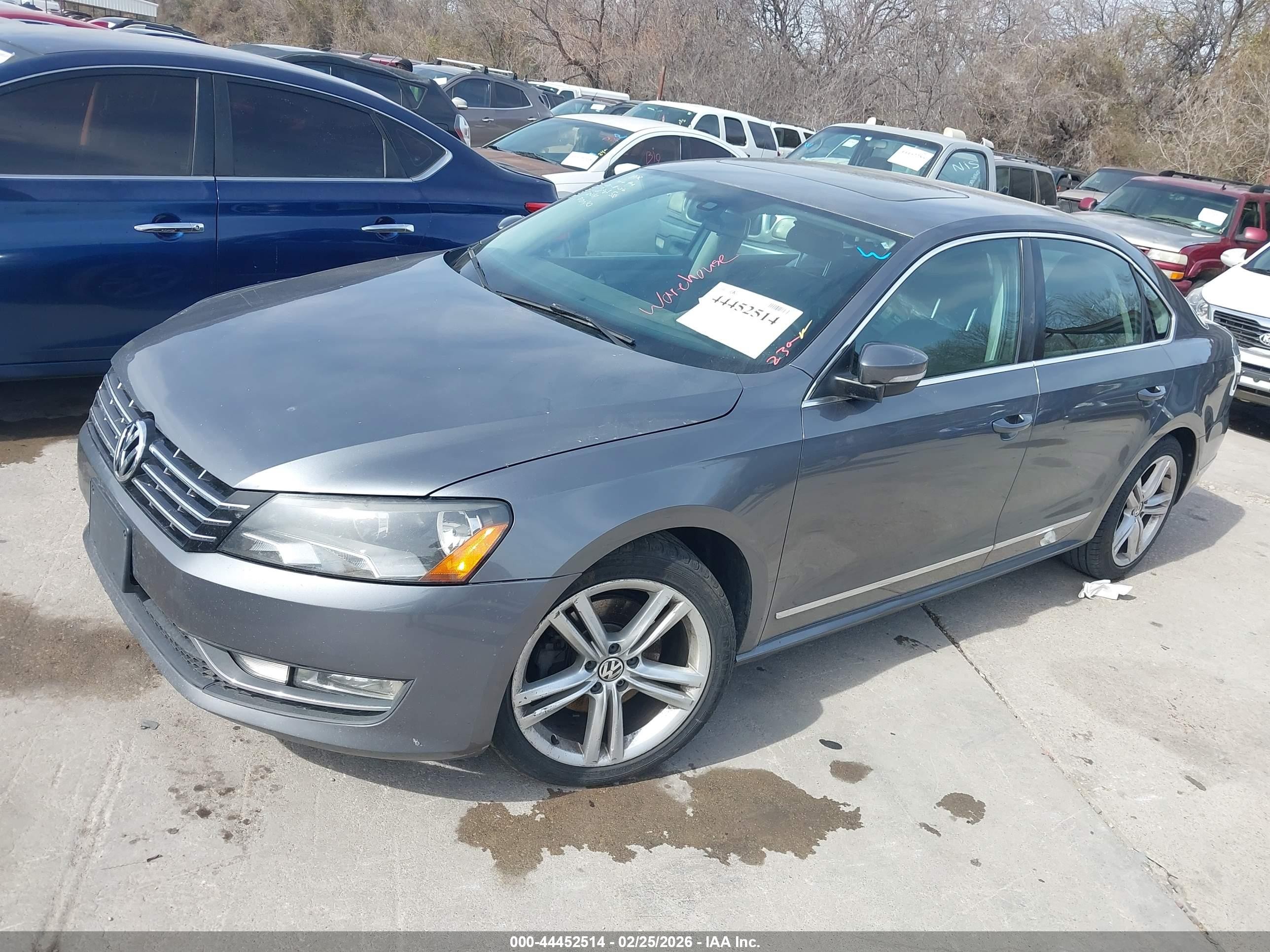 2015 Volkswagen Passat 2.0l Tdi Se Gray vin: 1VWBV7A33FC046275