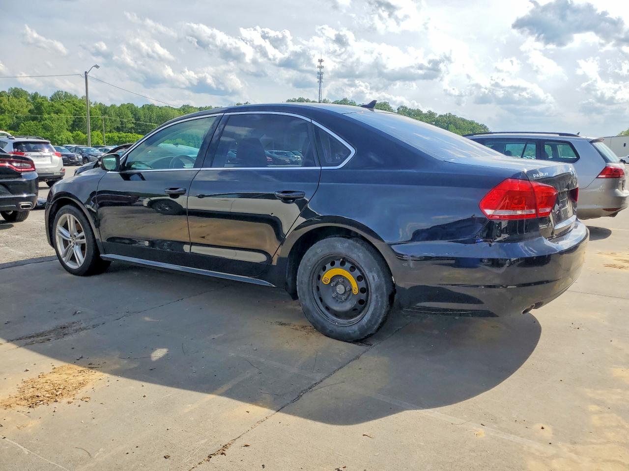 2015 Volkswagen Passat Black vin: 1VWBV7A33FC049046