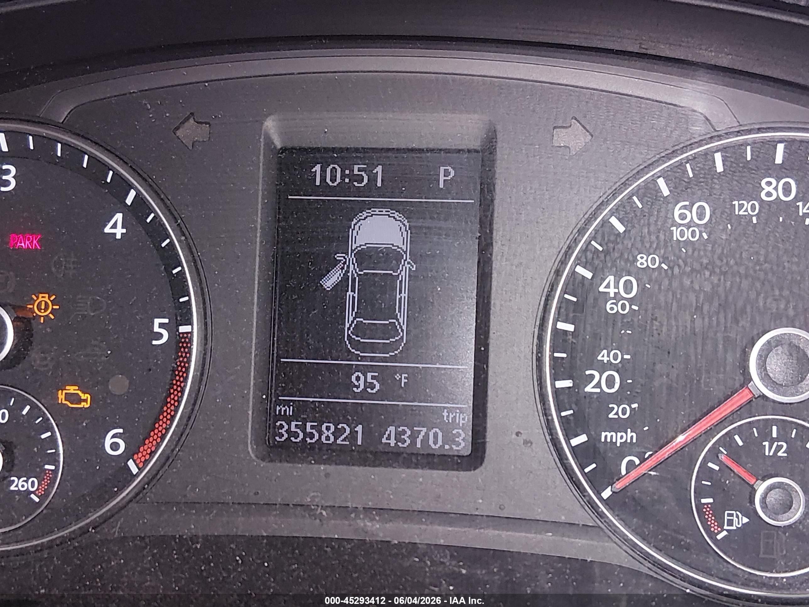 2015 Volkswagen Passat 2.0l Tdi Se White vin: 1VWBV7A33FC051203