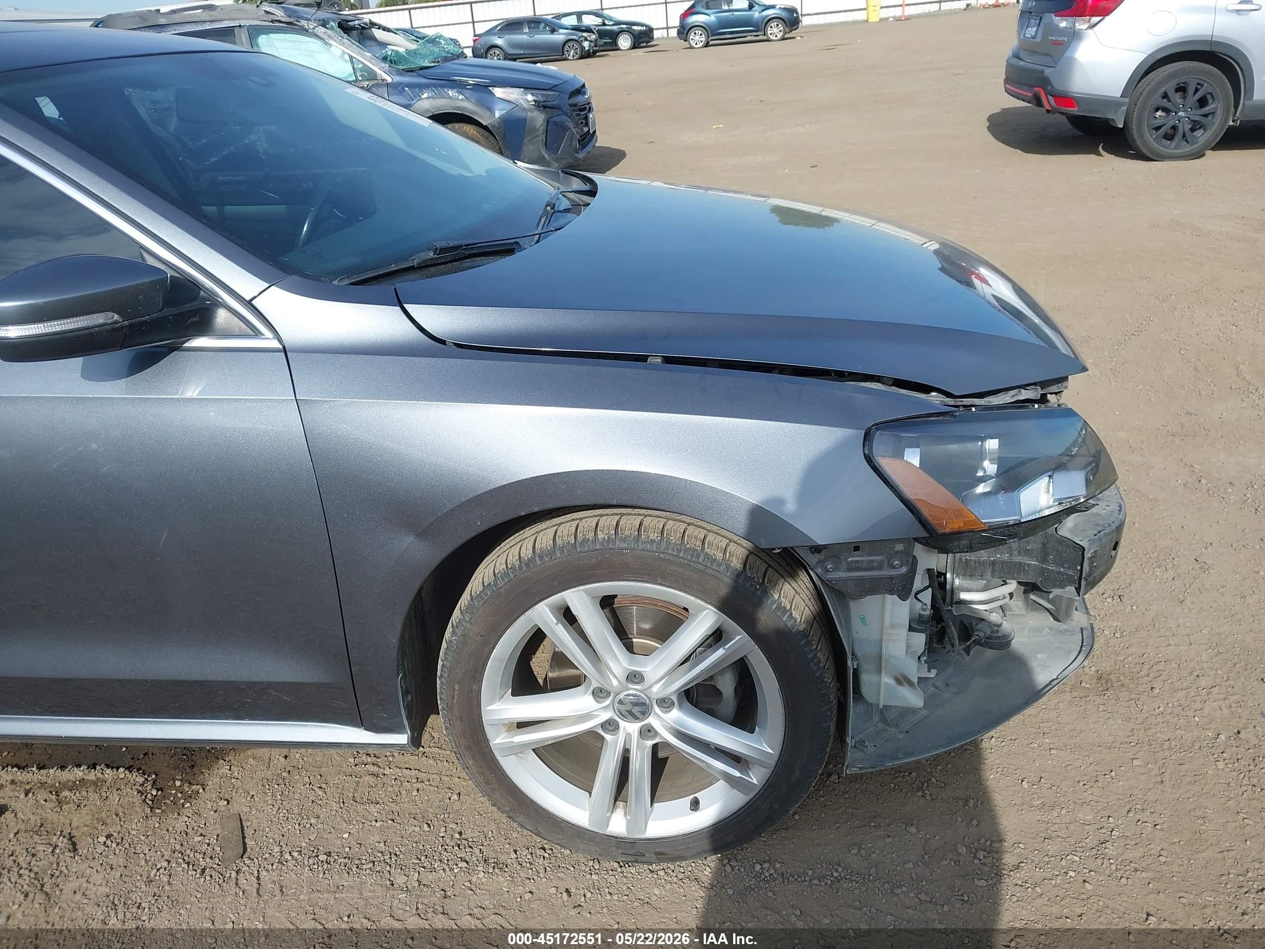 2015 Volkswagen Passat 2.0l Tdi Se Gray vin: 1VWBV7A33FC090888